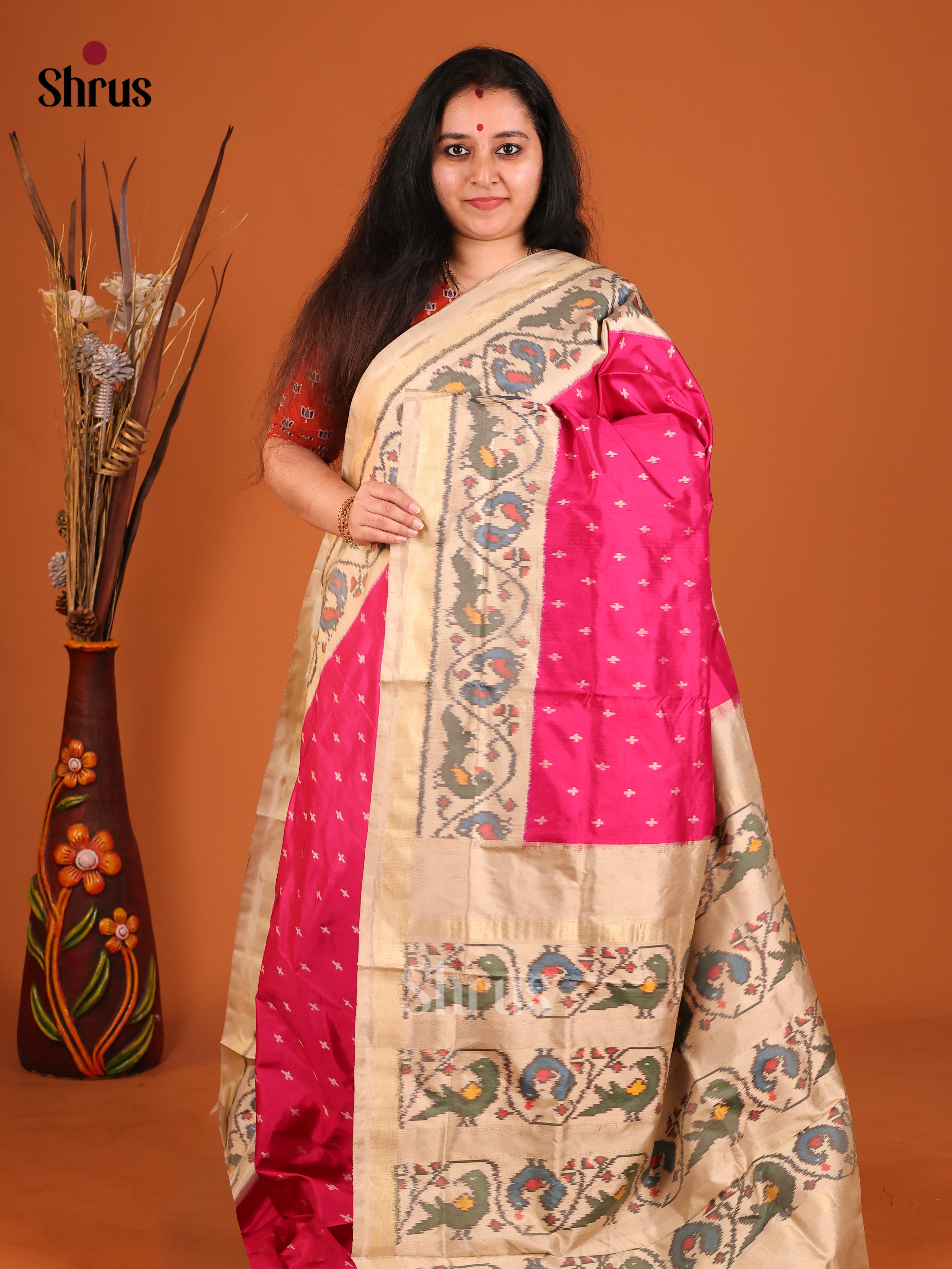DIS16525 - Ikkat Silk Saree