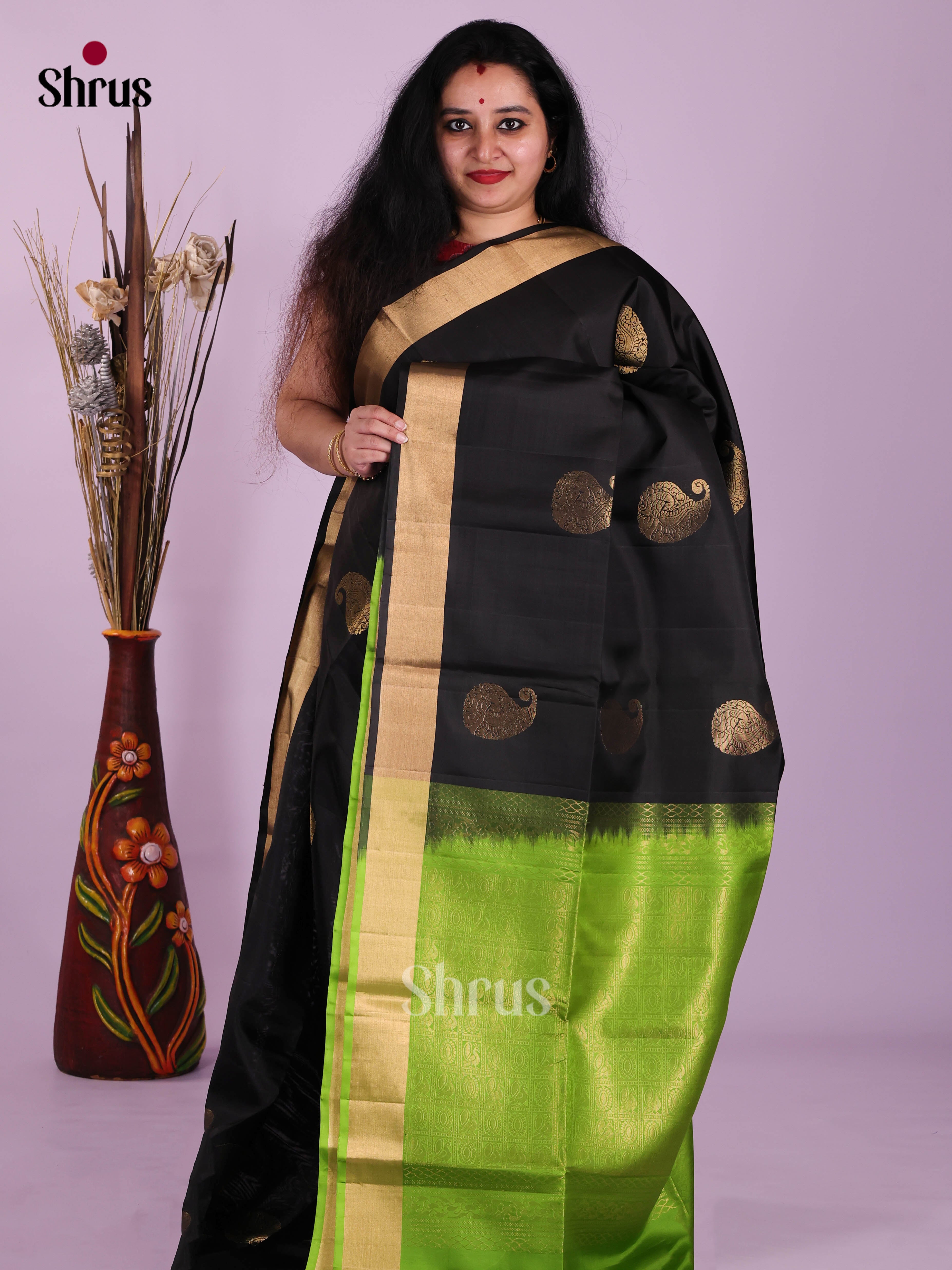 Contemporary Black Soft Silk Saree With Mango Motifs & Green Brocade Pallu