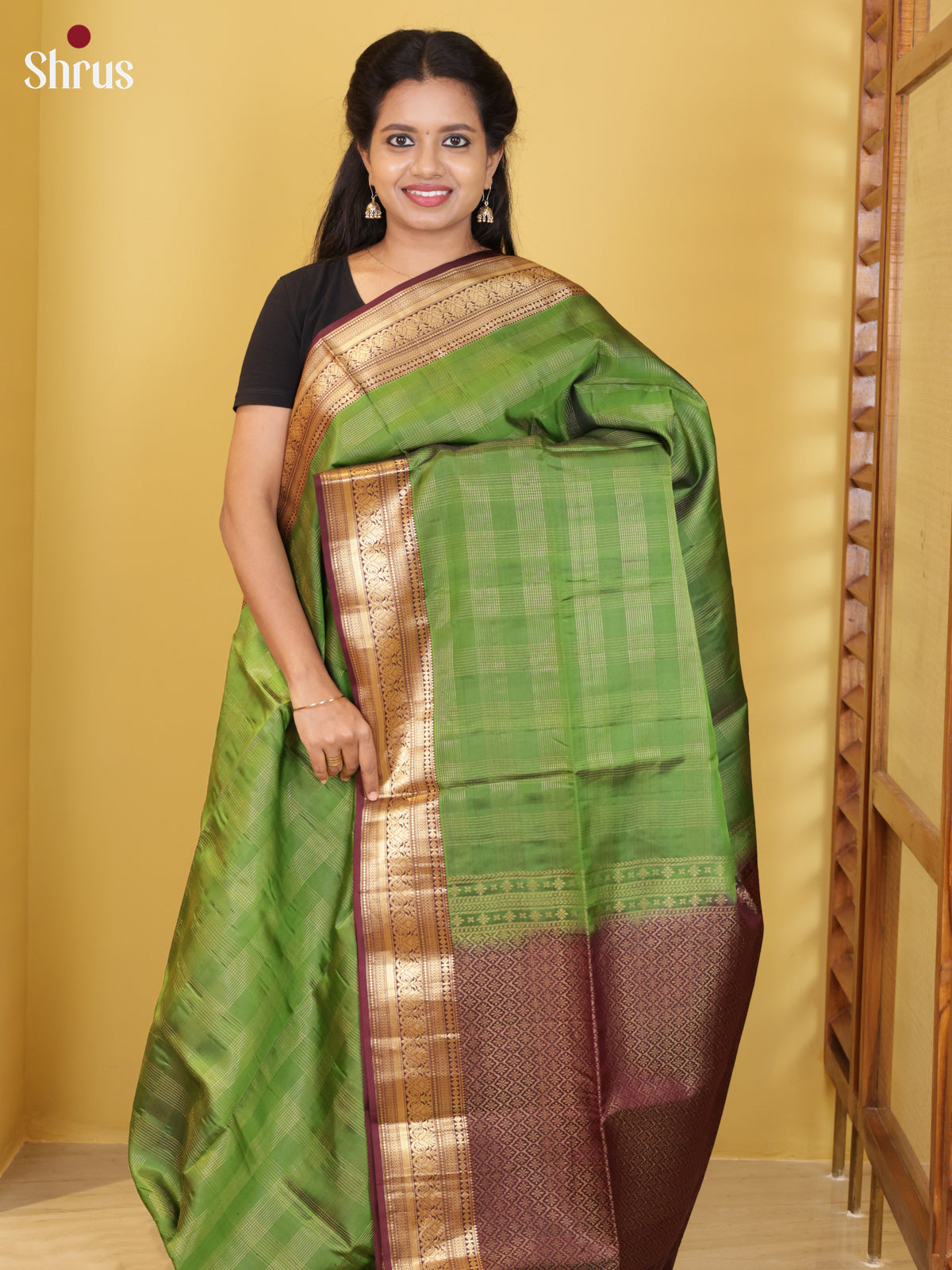 DIS16699 - Soft Silk (HR) Saree - Shop on Shrus.com