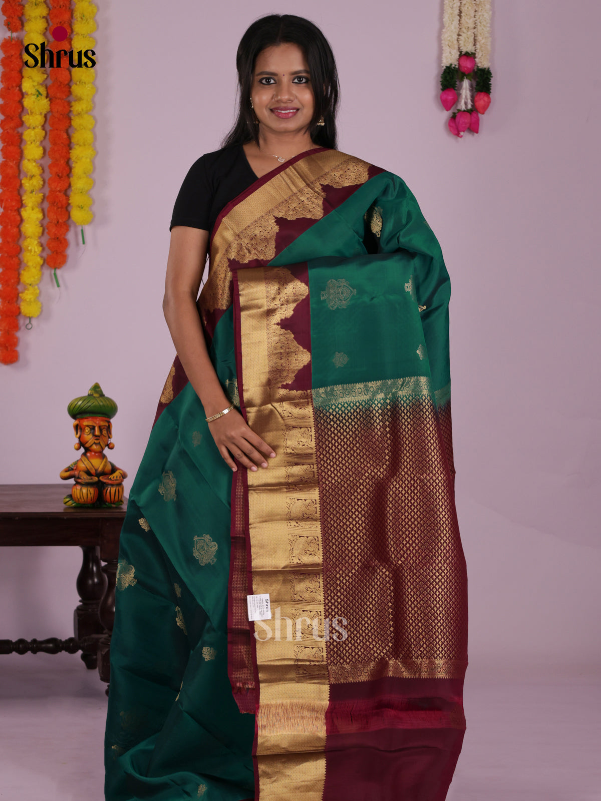 DIS16712 - Kanchipuram-halfpure Saree - Shop on Shrus.com