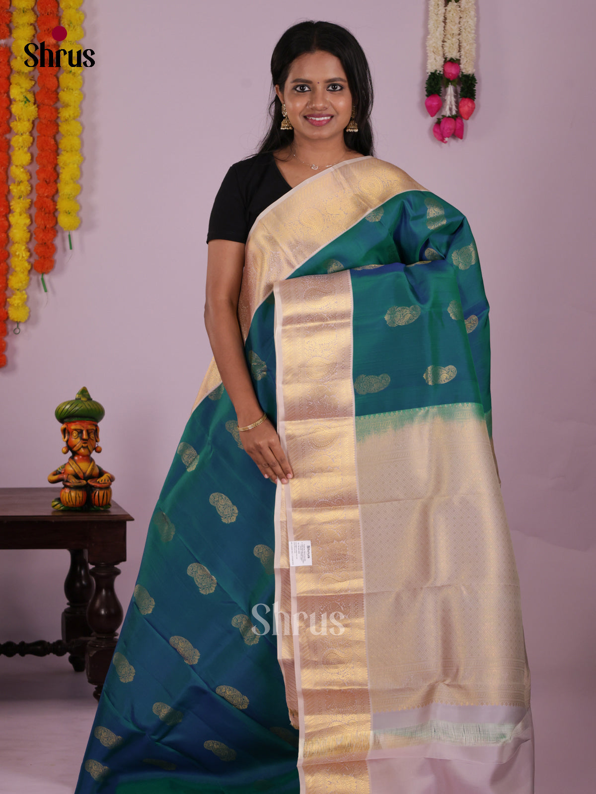 DIS16716 - Kanchipuram-halfpure Saree - Shop on Shrus.com