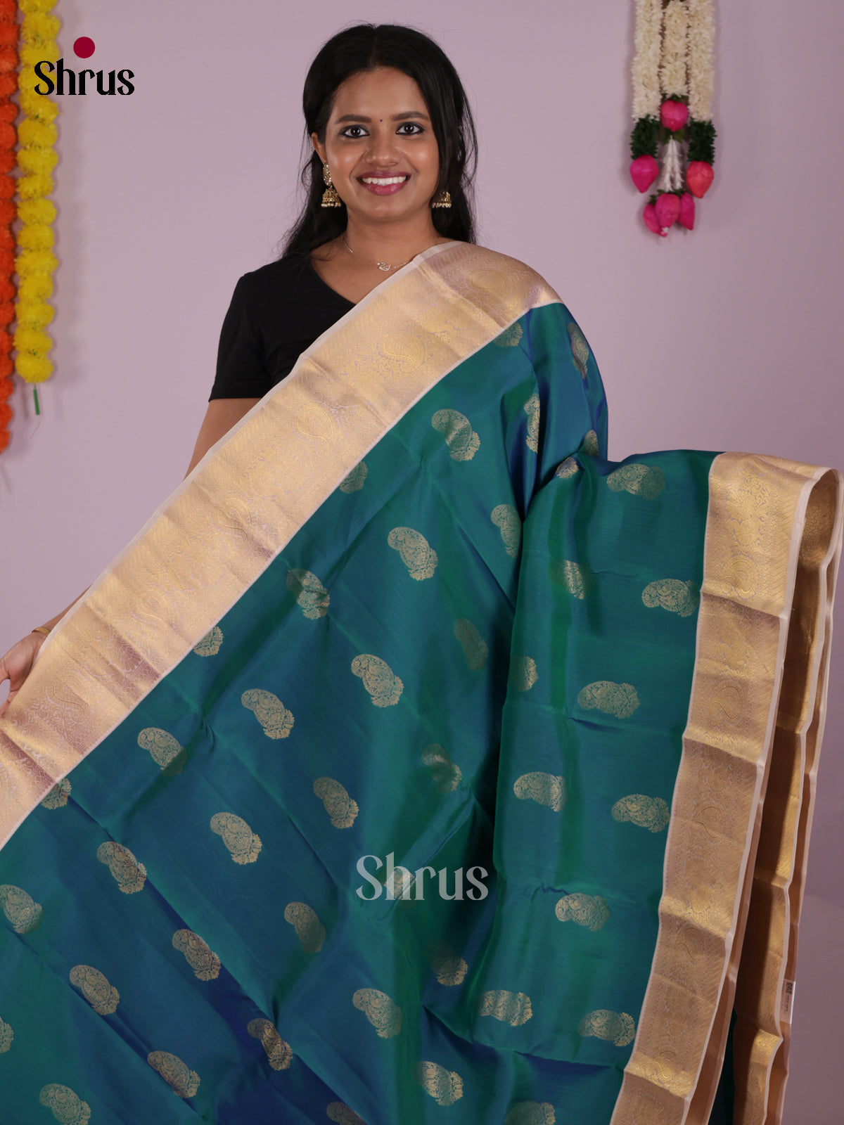 DIS16716 - Kanchipuram-halfpure Saree - Shop on Shrus.com