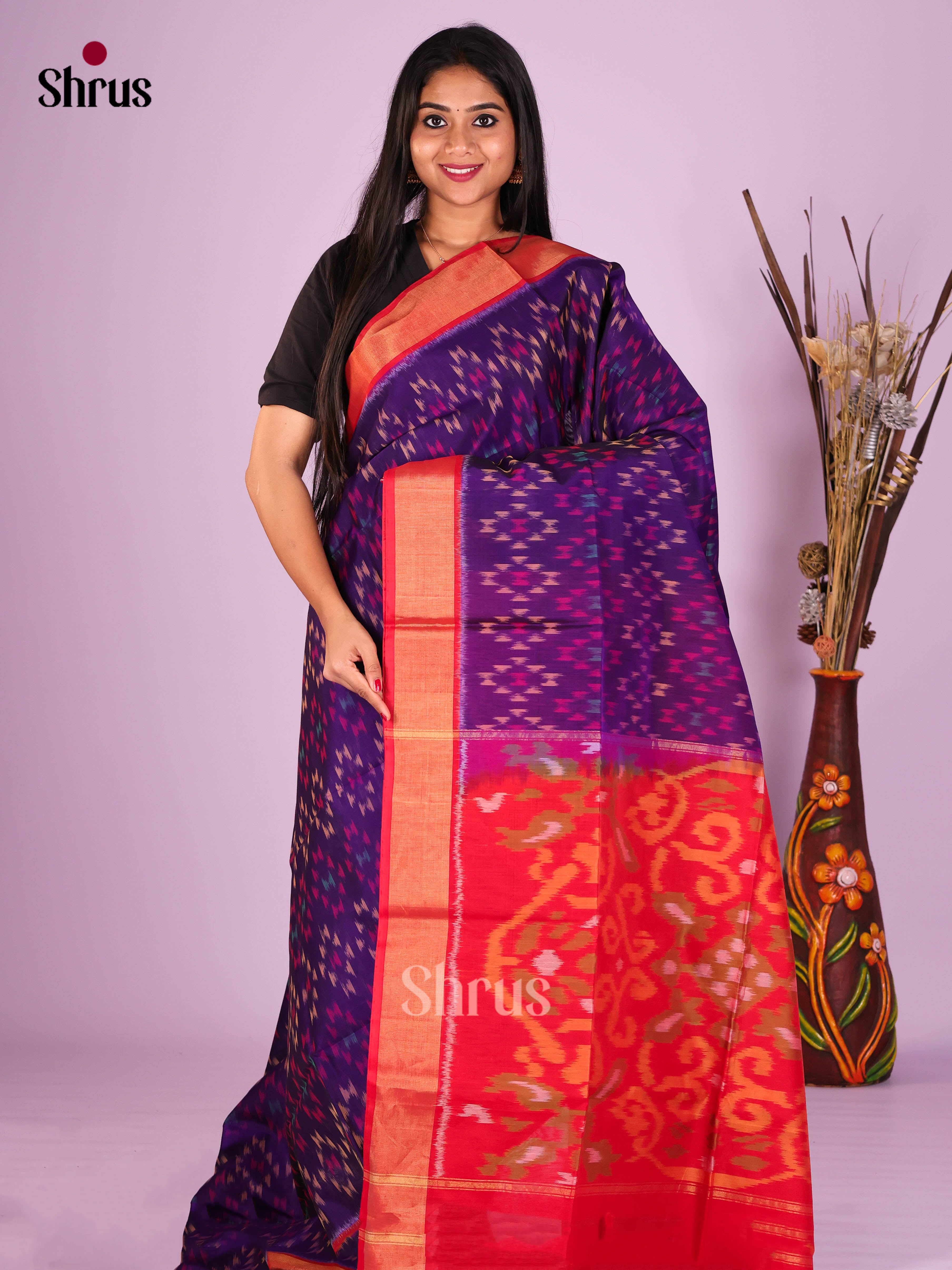 Violet & Red- Pochampally sico Saree