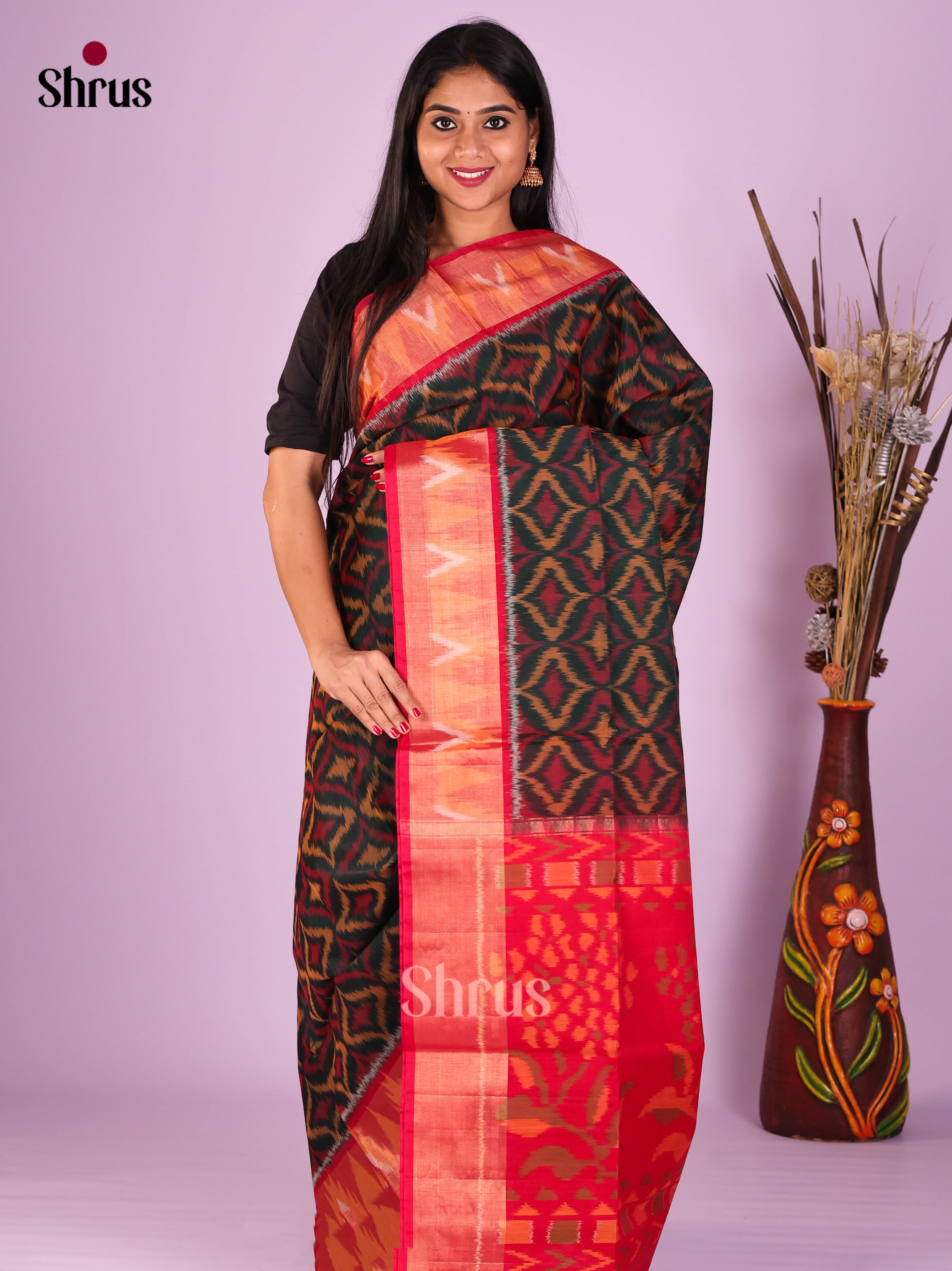 Black & Red - Pochampally sico Saree