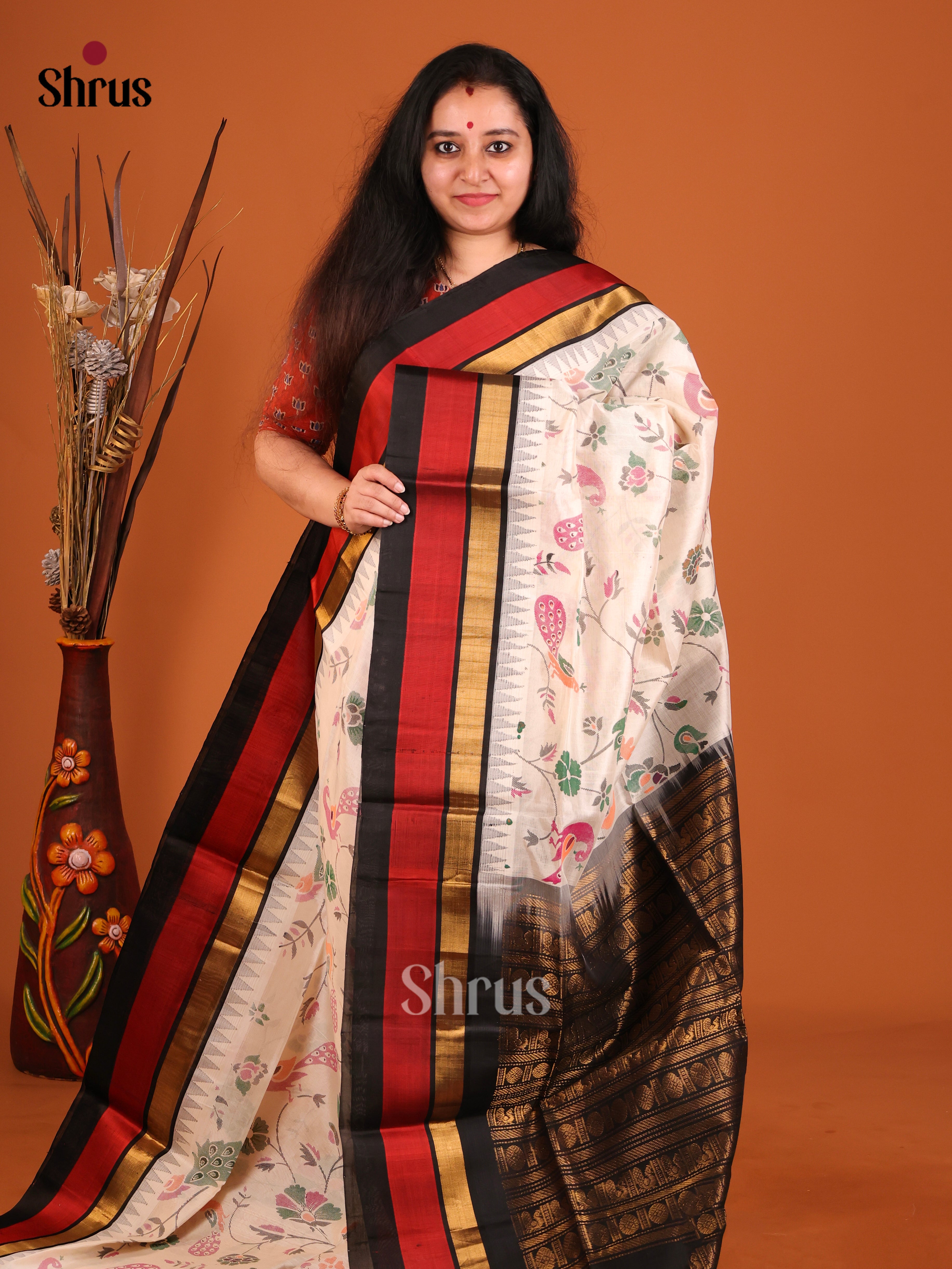 DIS17182 - Temple-border Saree - Shop on Shrus.com