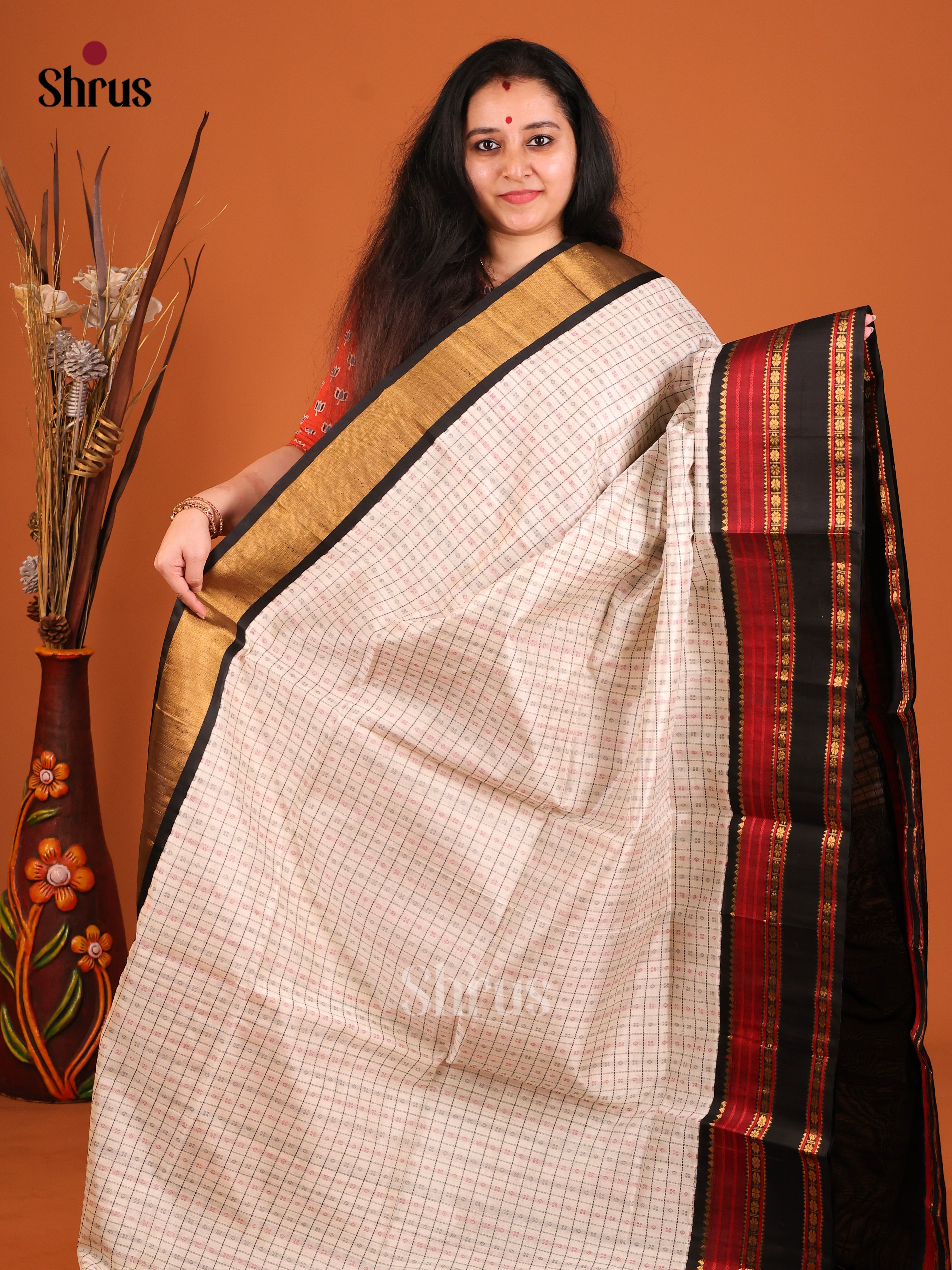 white and black Korvai kattams Saree 1