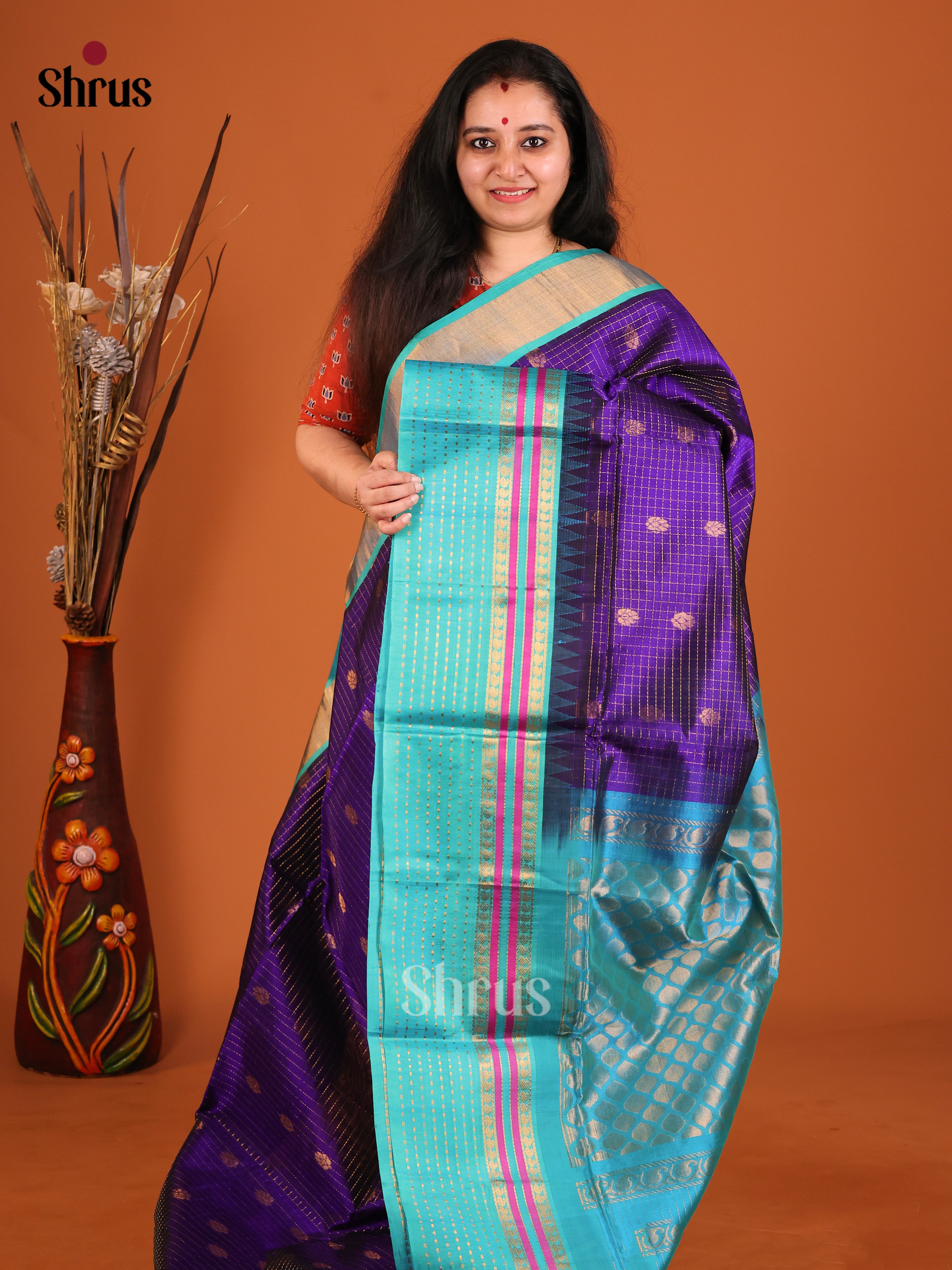 DIS17217 - Korvai-kattams Saree - Shop on Shrus.com