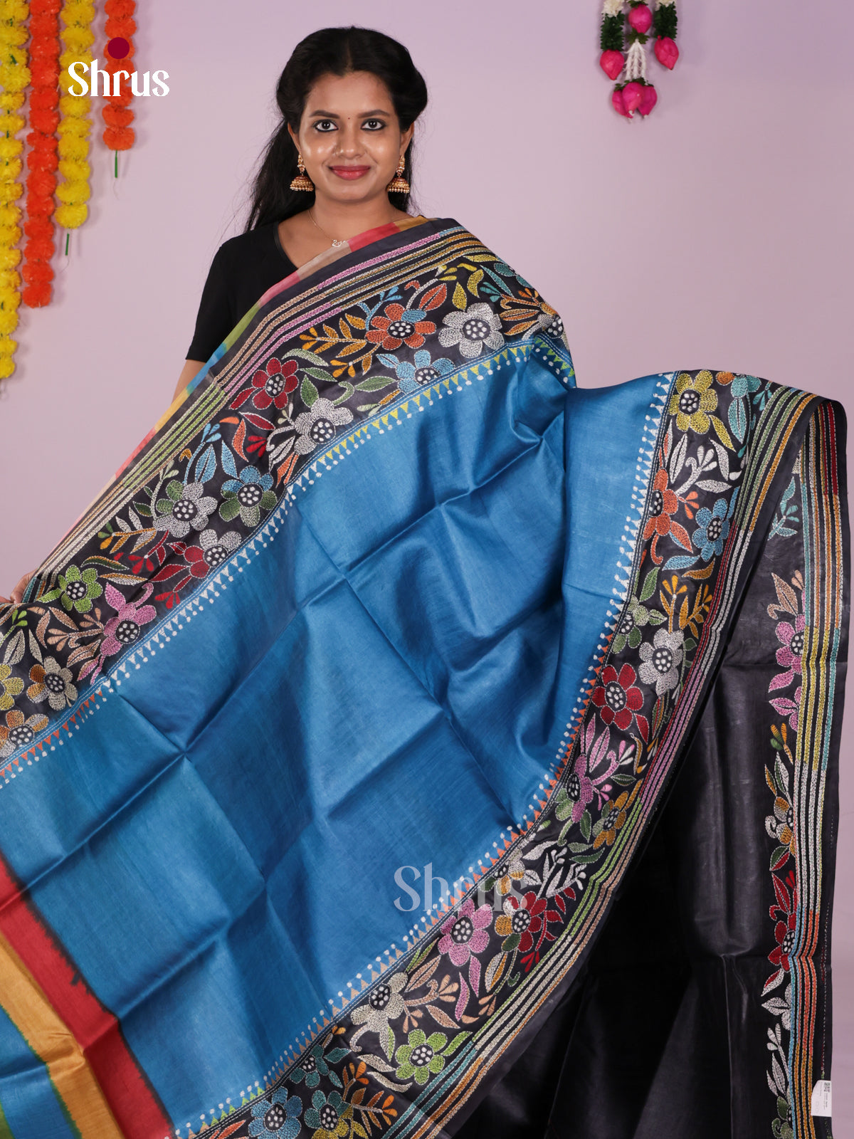 DIS17694 - Tussar Saree - Shop on Shrus.com