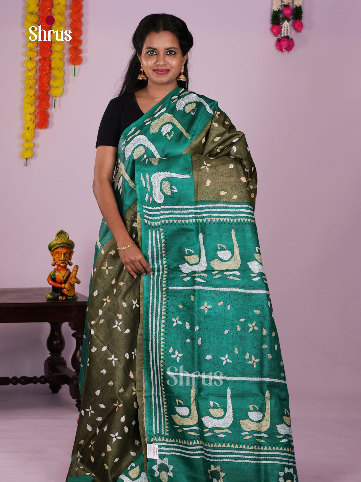 DIS17703 - Tussar Saree - Shop on Shrus.com