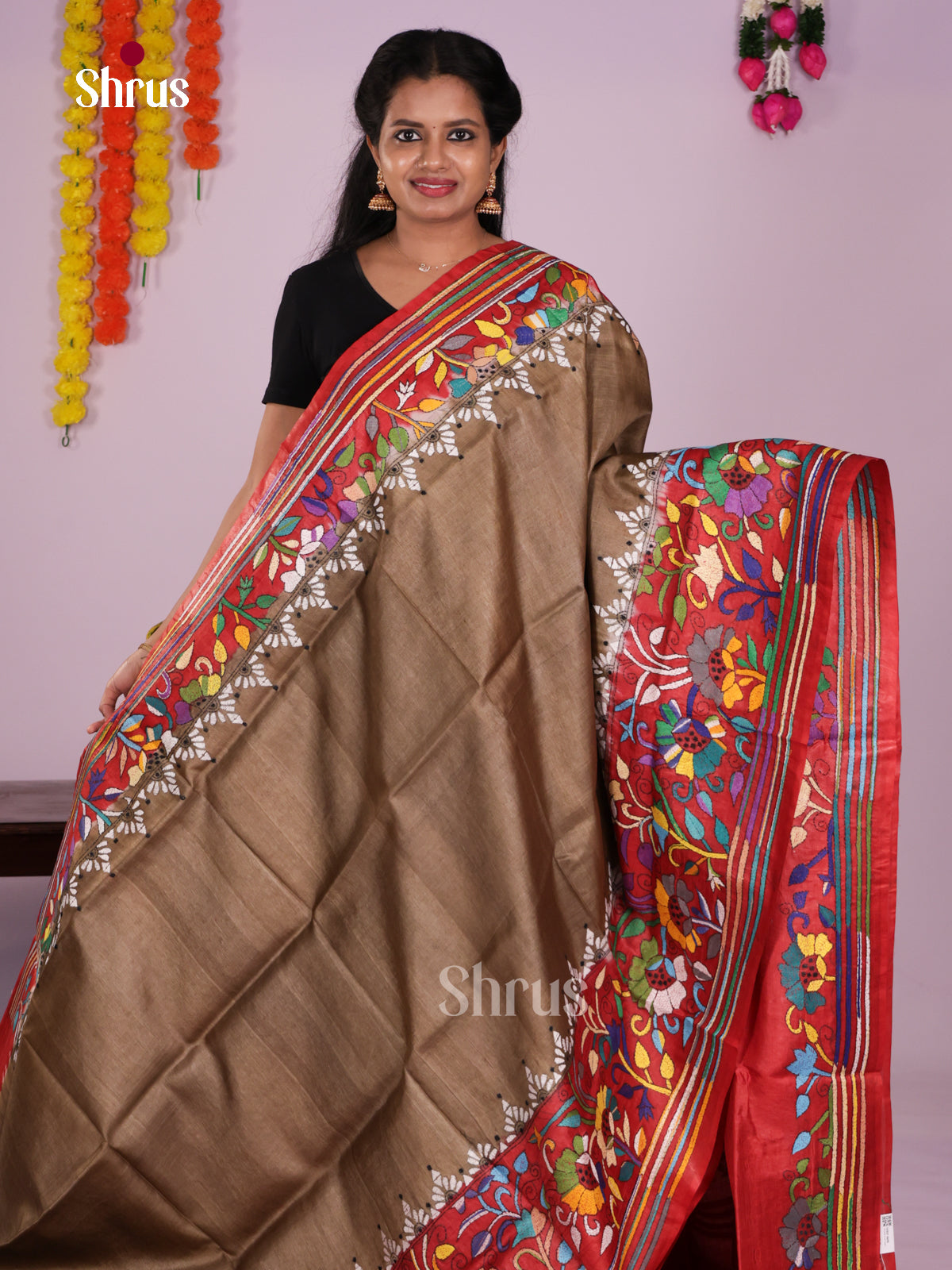 DIS17705 - Tussar Saree - Shop on Shrus.com