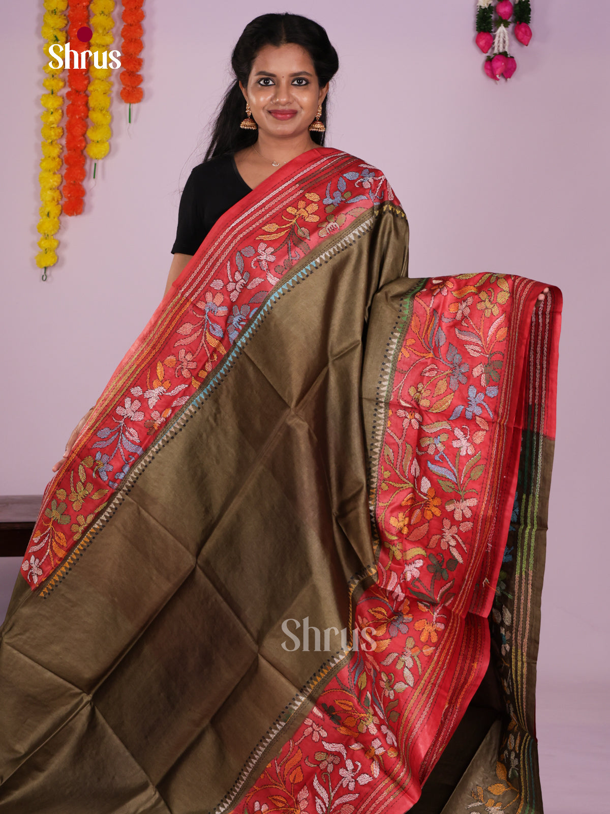 DIS17710 - Tussar Saree - Shop on Shrus.com
