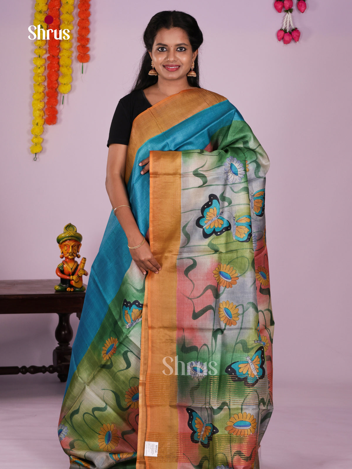 DIS17758 - Tussar Saree - Shop on Shrus.com