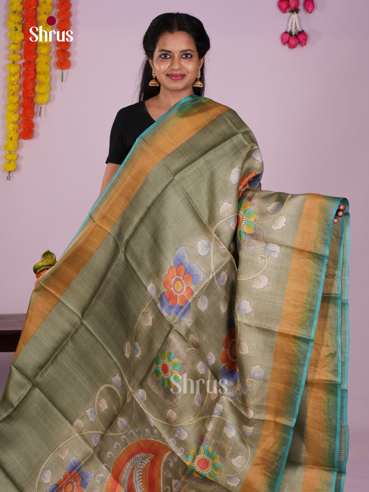 DIS17765 - Tussar Saree - Shop on Shrus.com