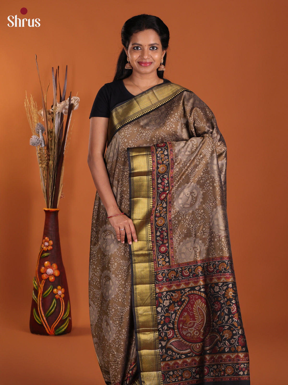 DIS18191 - Semi Patola Saree