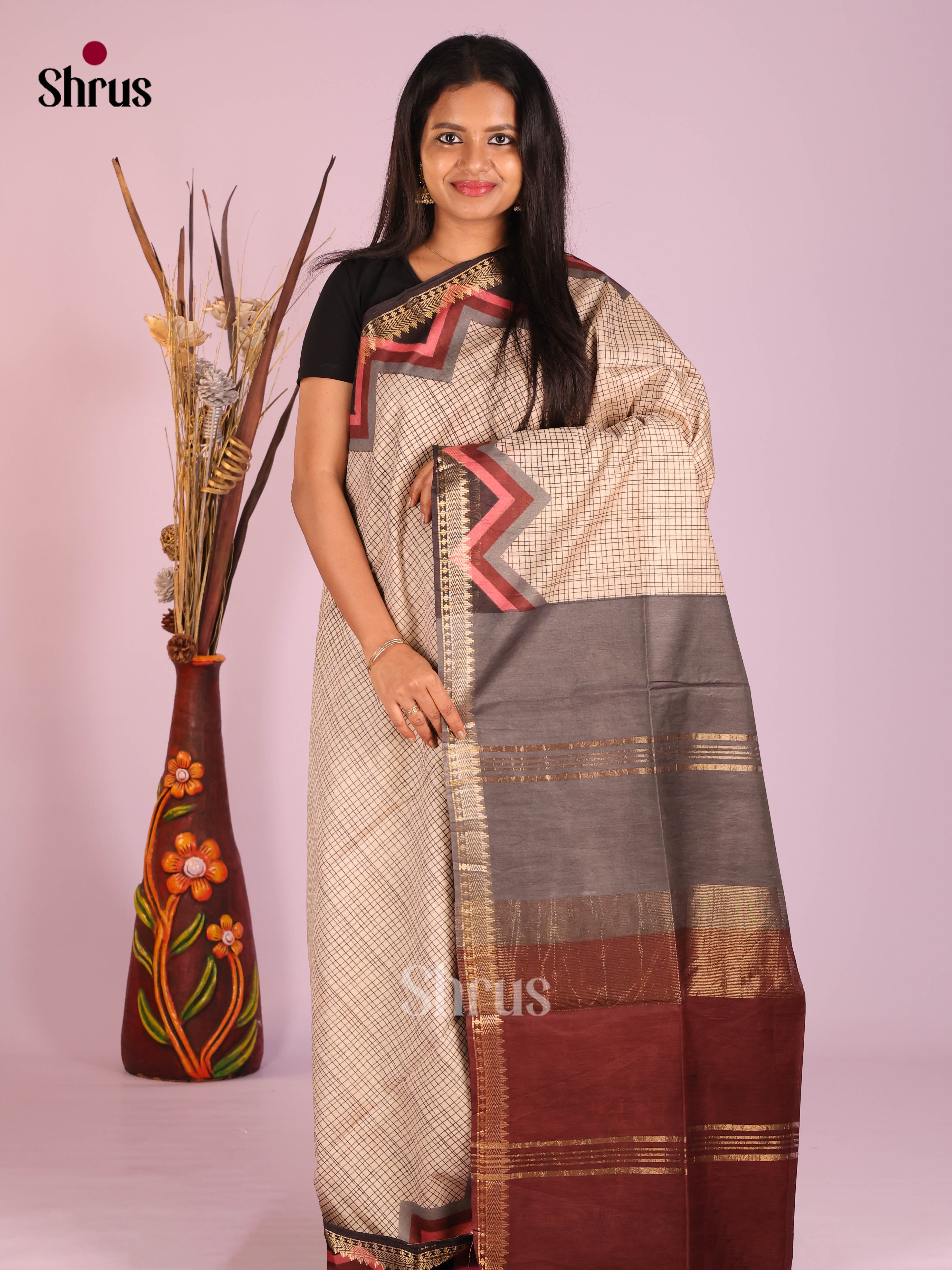 DIS18615 - Semi Tussar Saree
