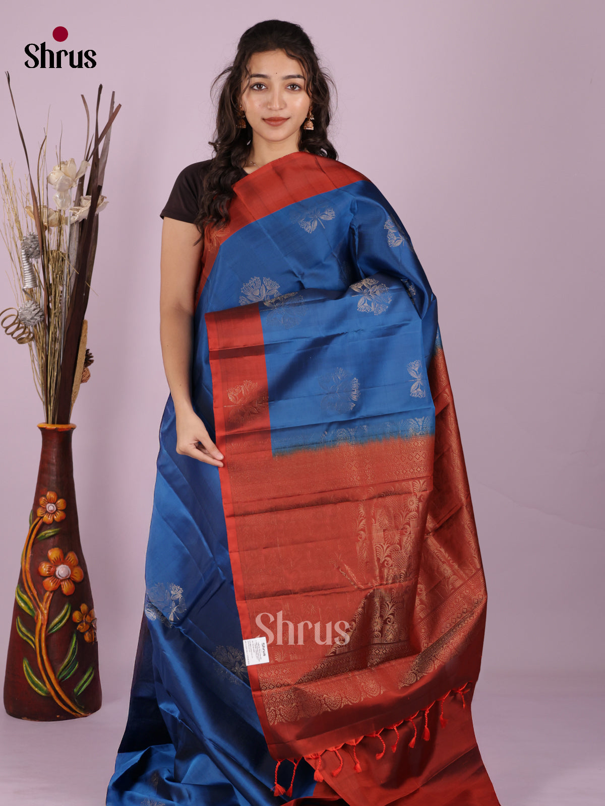 DIS19306 - Softsilk-halfpure Saree - Shop on Shrus.com