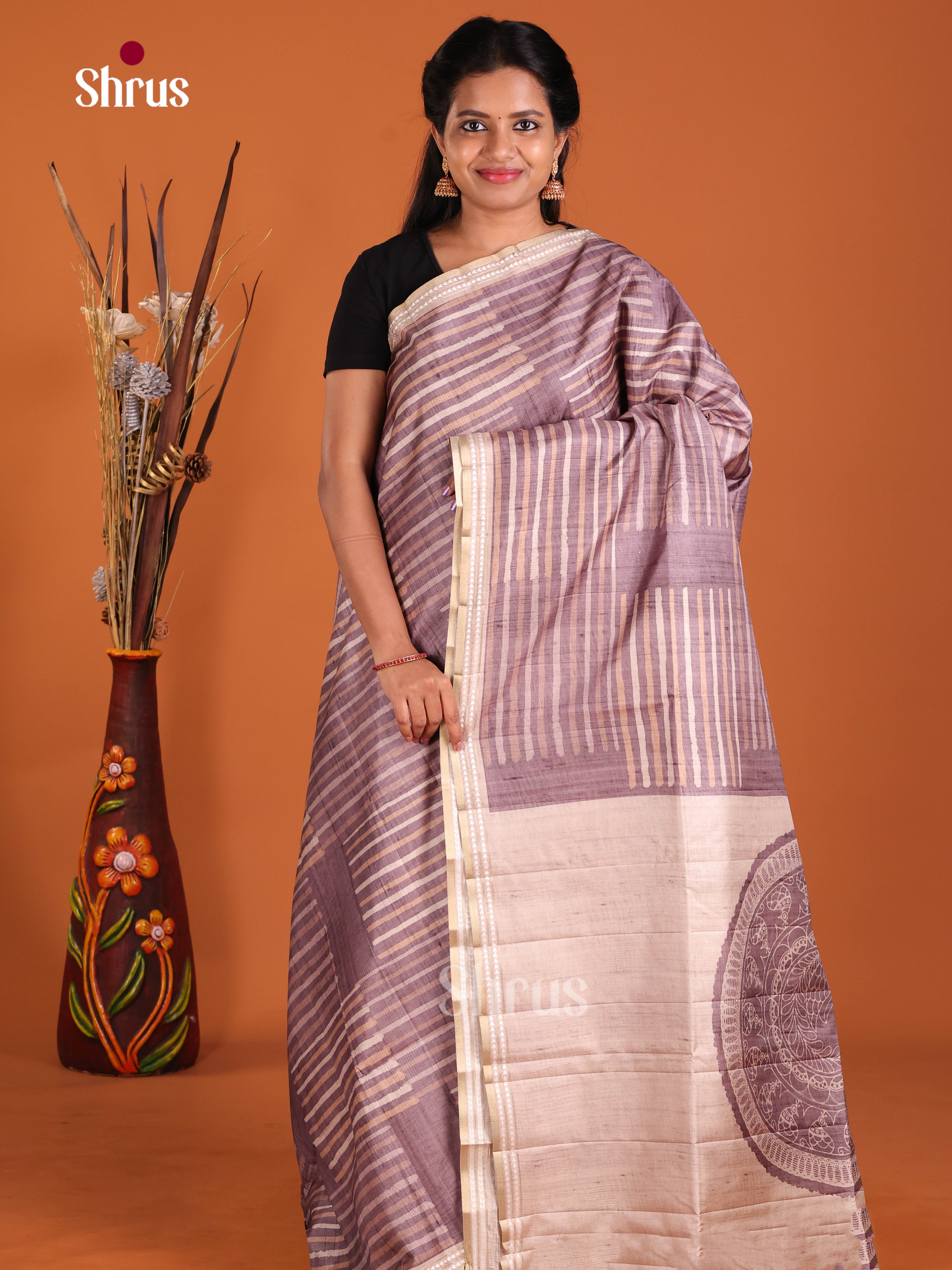 DIS21144 - Semi matka Saree