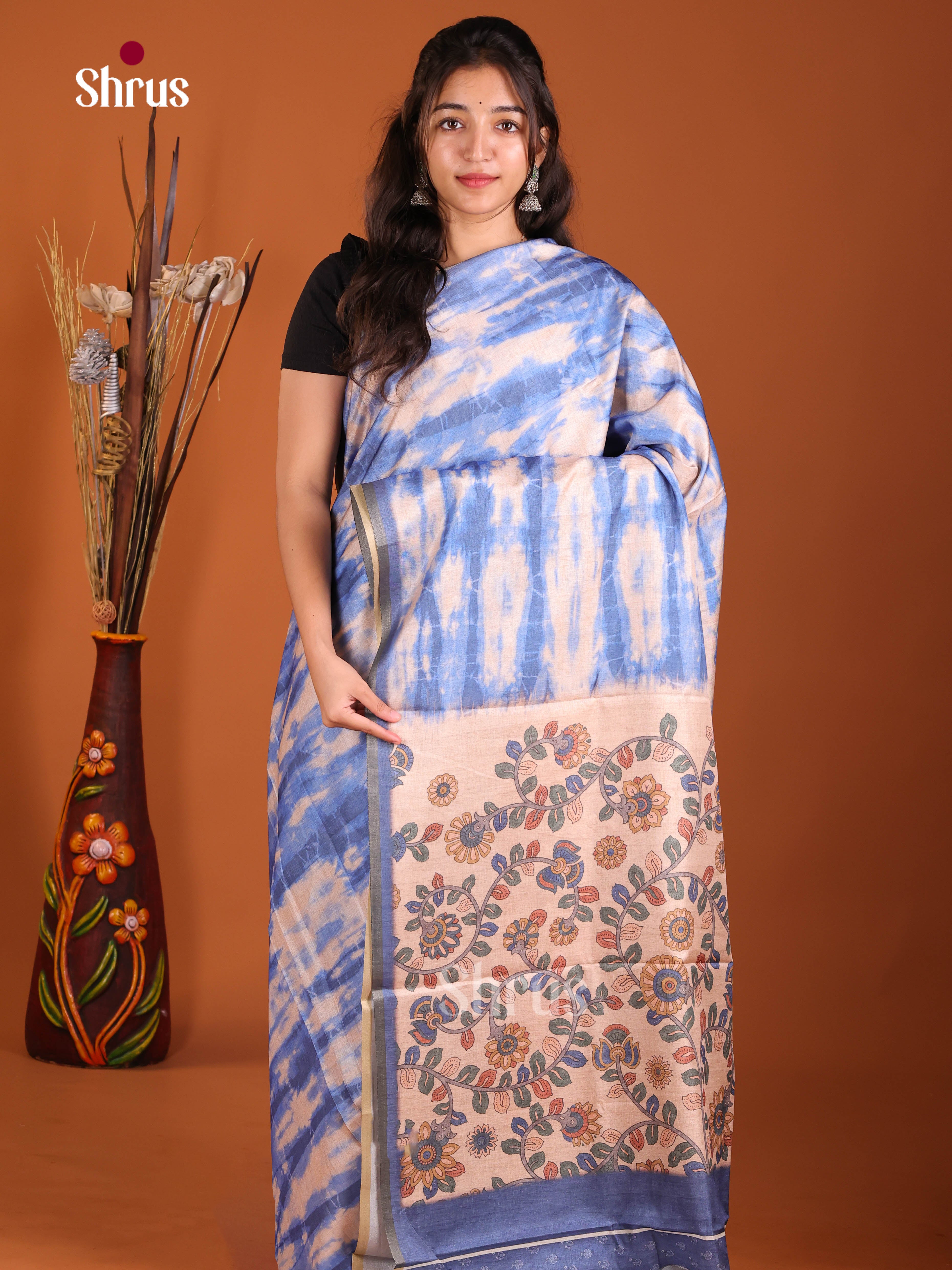 DIS22190 - Semi Maheshwari Print Saree