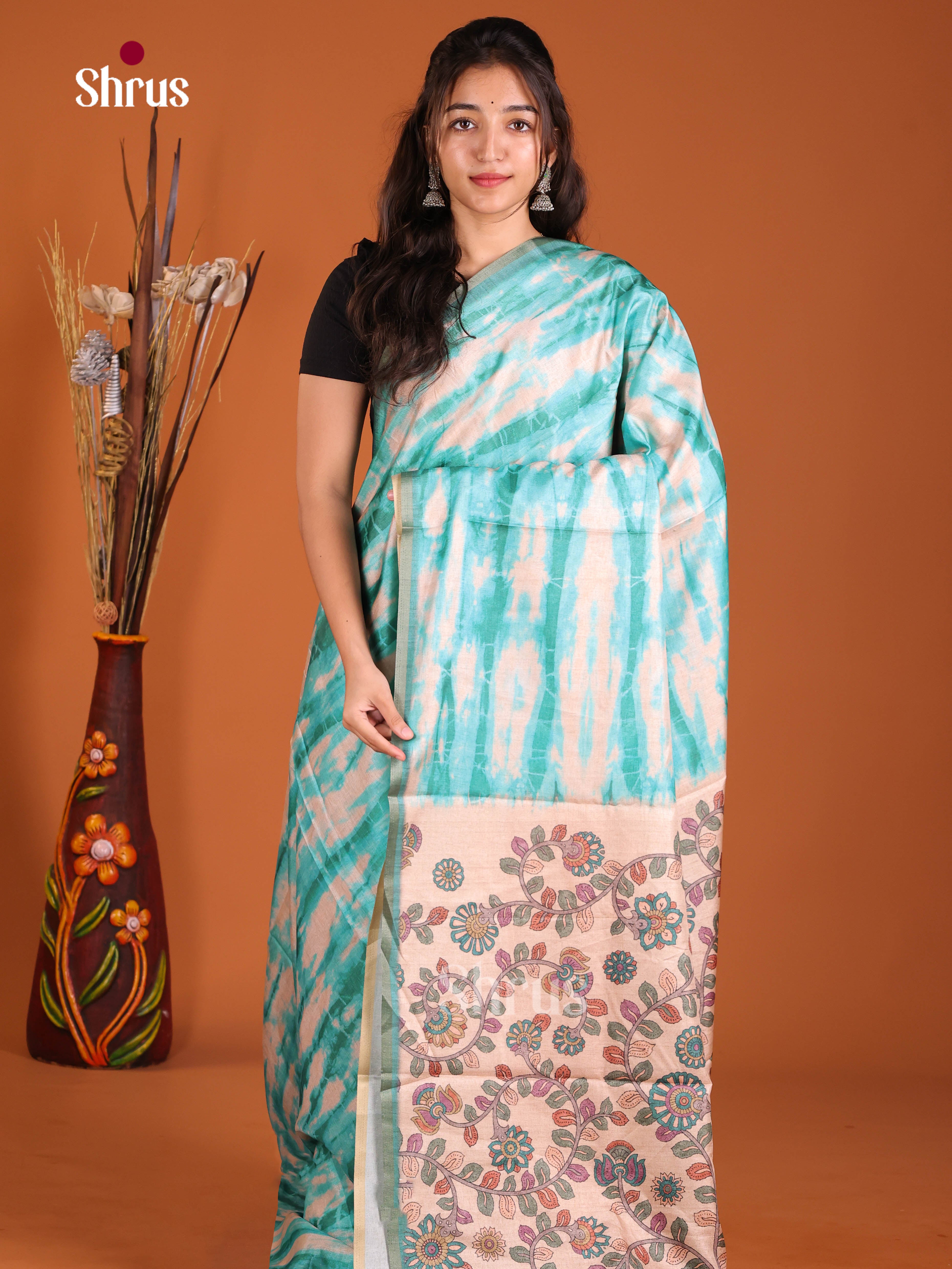 DIS22192 - Semi Maheshwari Print Saree