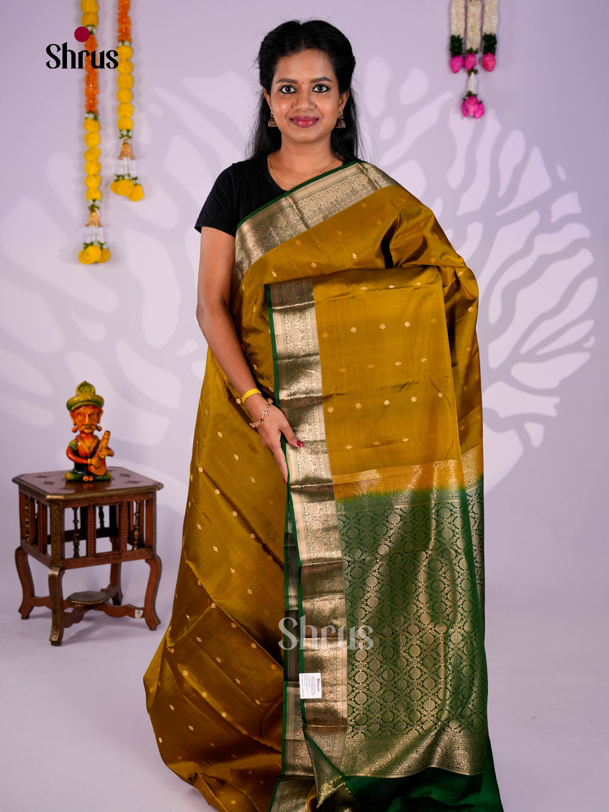 DIS23484 - Kanchipuram silk (HR) Saree - Shop on Shrus.com