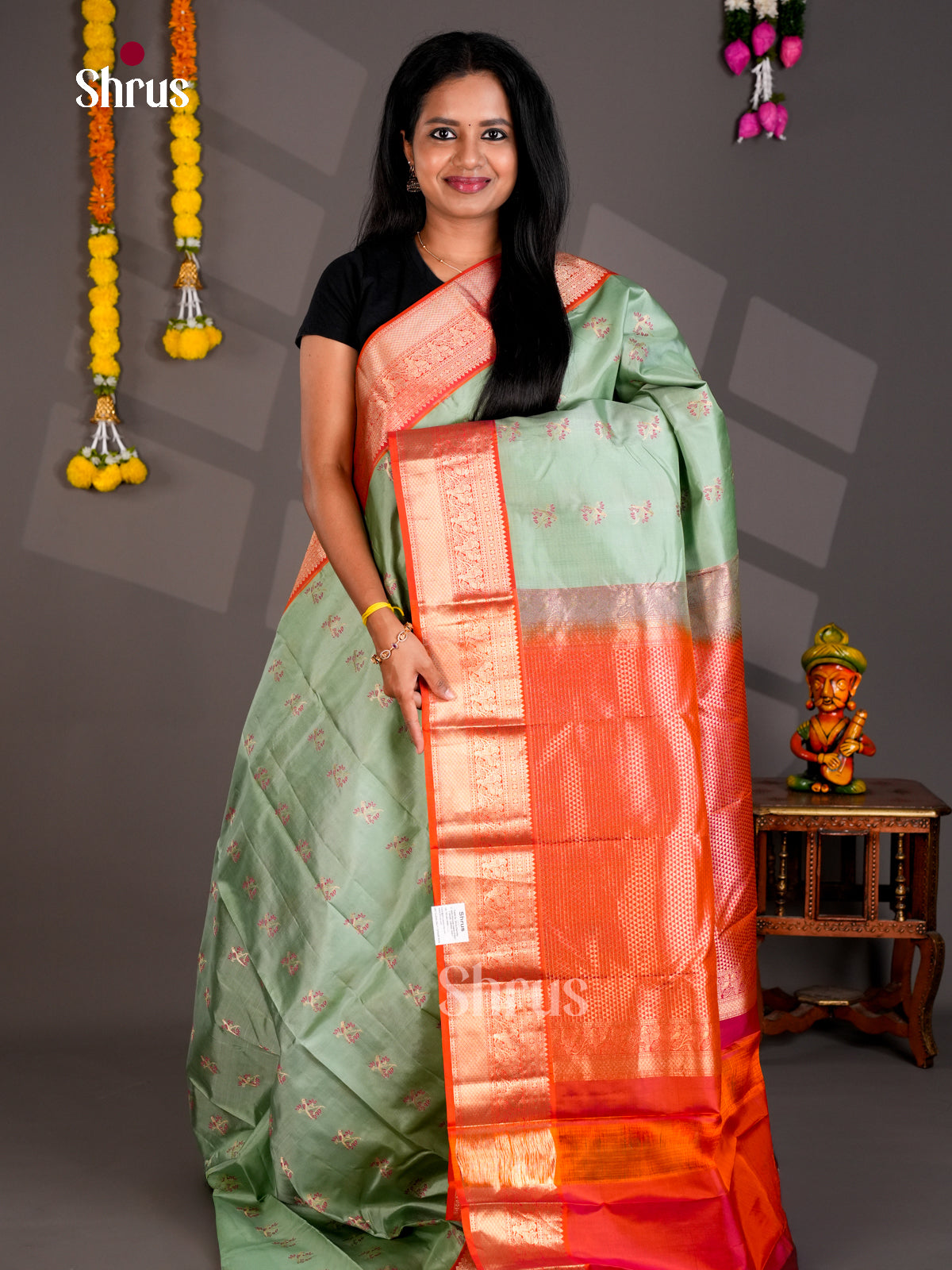 DIS23486 - Kanchipuram silk (HR) Saree - Shop on Shrus.com