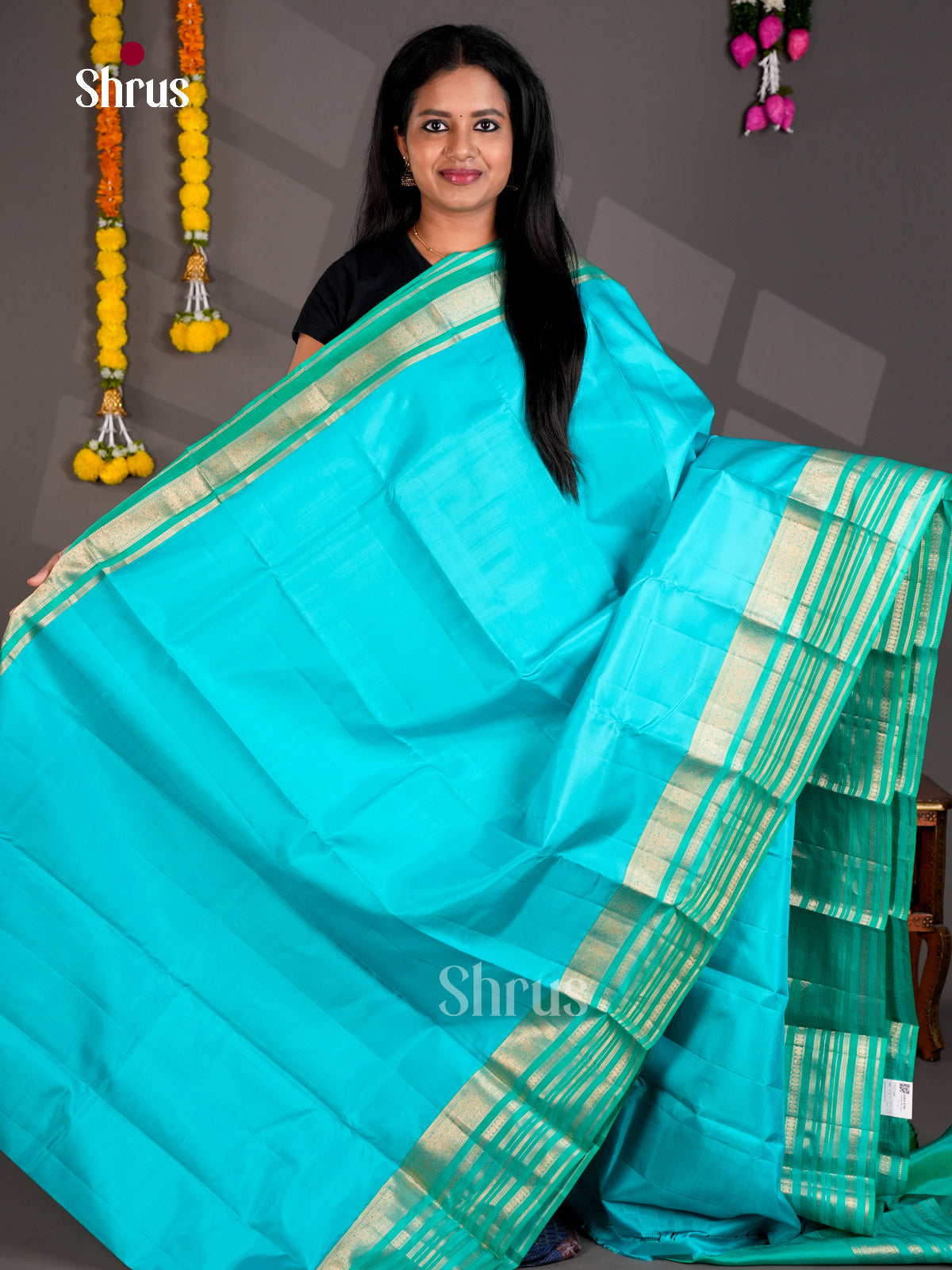 DIS23488 - Kanchipuram silk (LR) Saree - Shop on Shrus.com