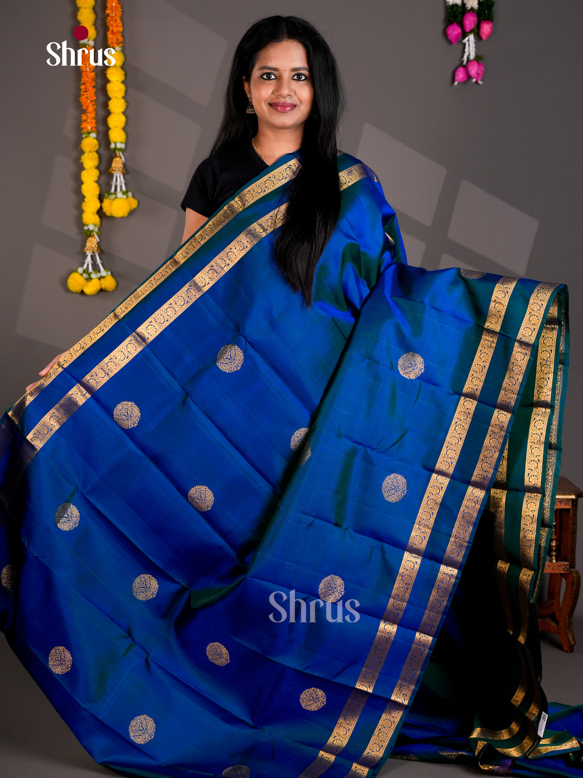 DIS23505 - Kanchipuram silk (HR) Saree - Shop on Shrus.com
