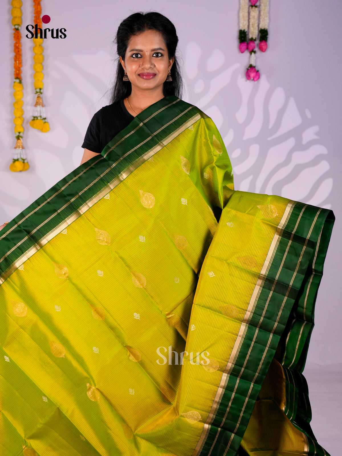 DIS23560 - Kanchipuram silk (HR) Saree - Shop on Shrus.com