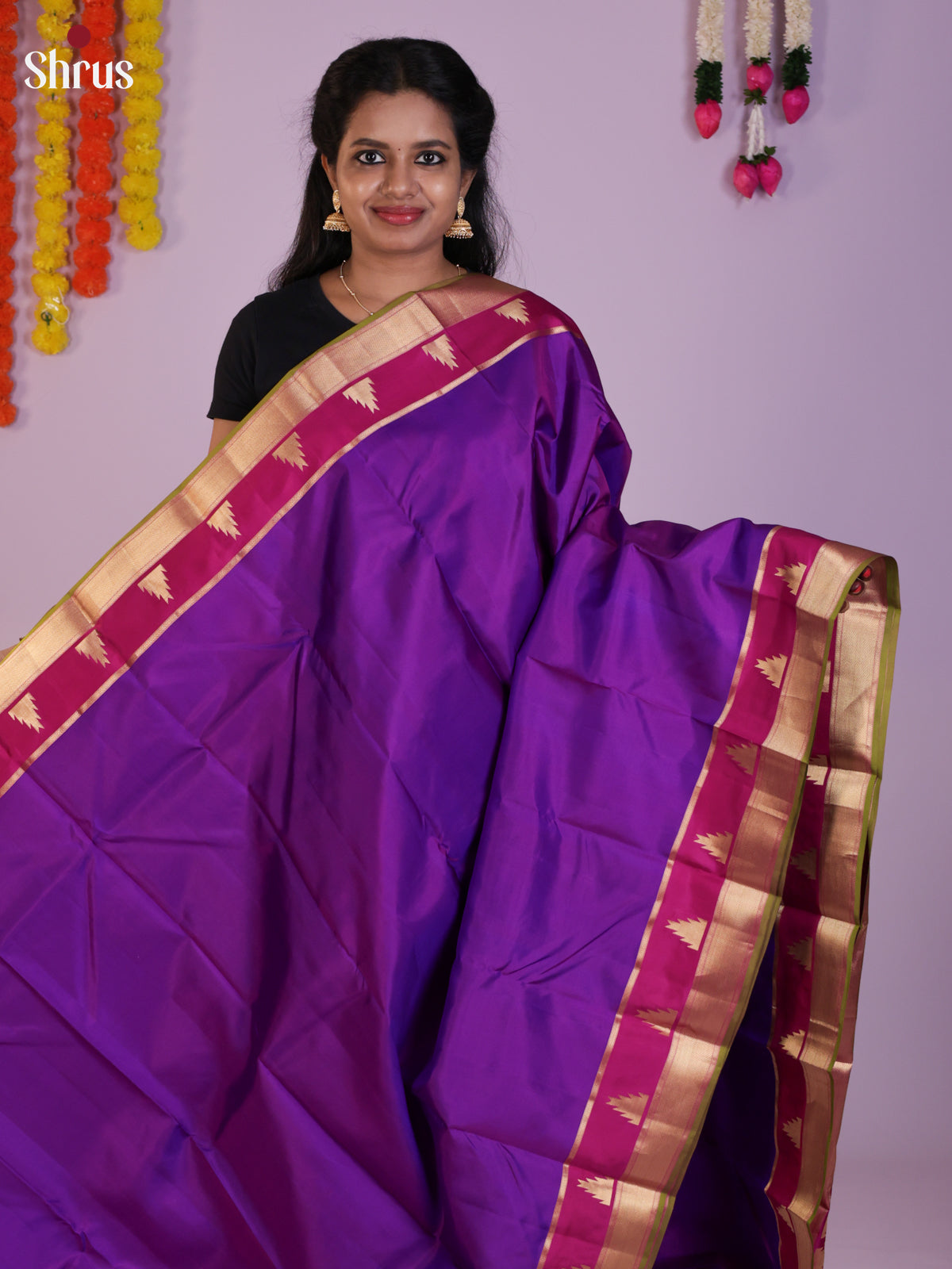 DIS23562 - Kanchipuram silk (HR) Saree - Shop on Shrus.com