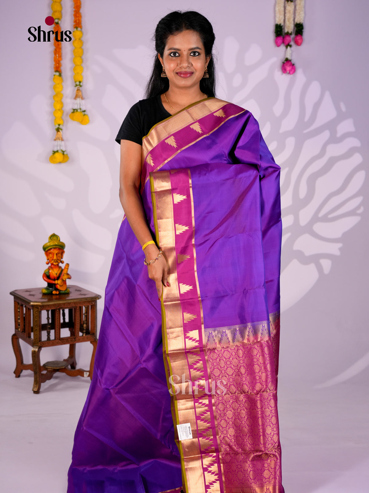 DIS23564 - Kanchipuram silk (HR) Saree - Shop on Shrus.com