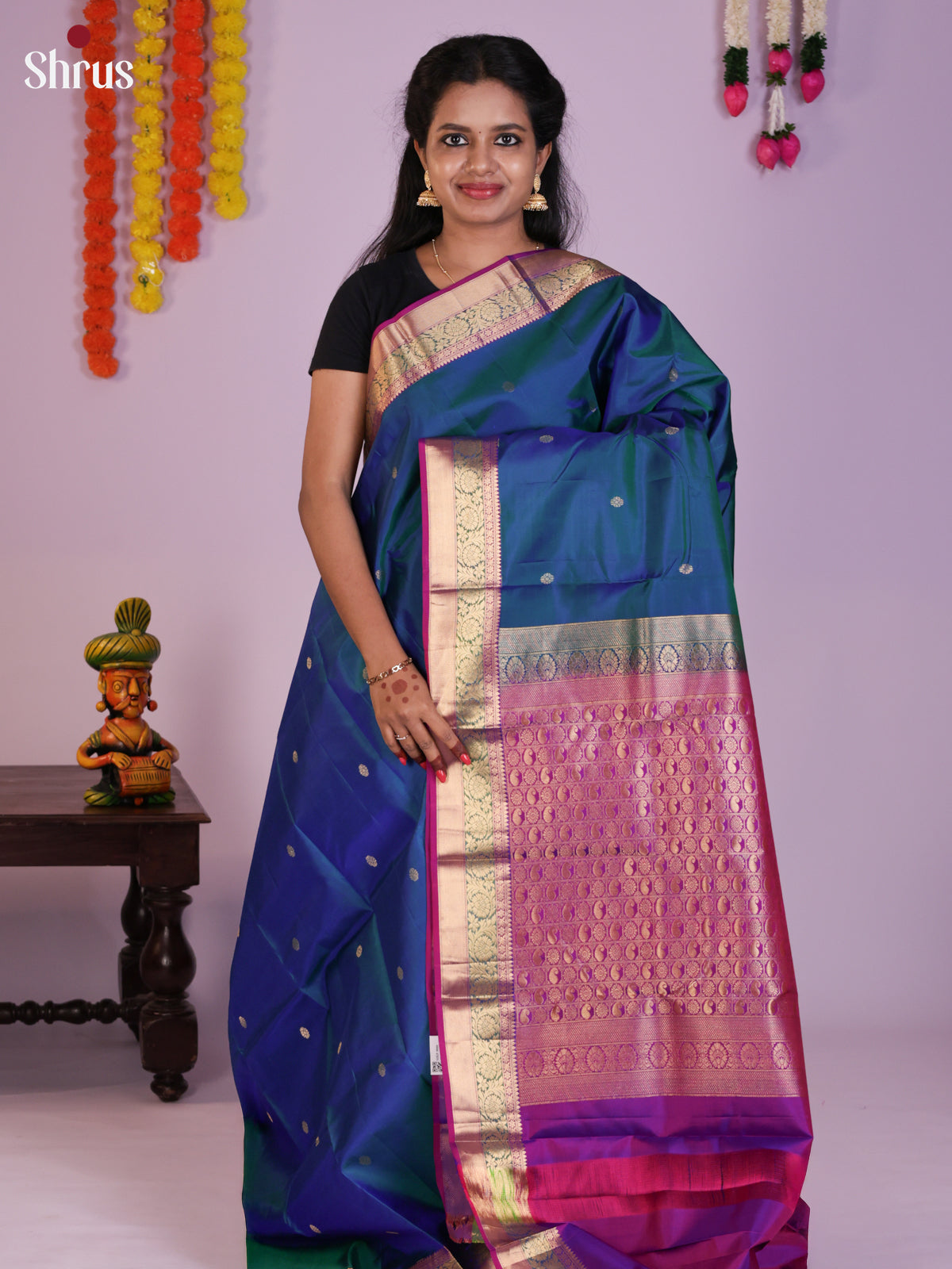 DIS23584 - Kanchipuram silk (HR) Saree - Shop on Shrus.com