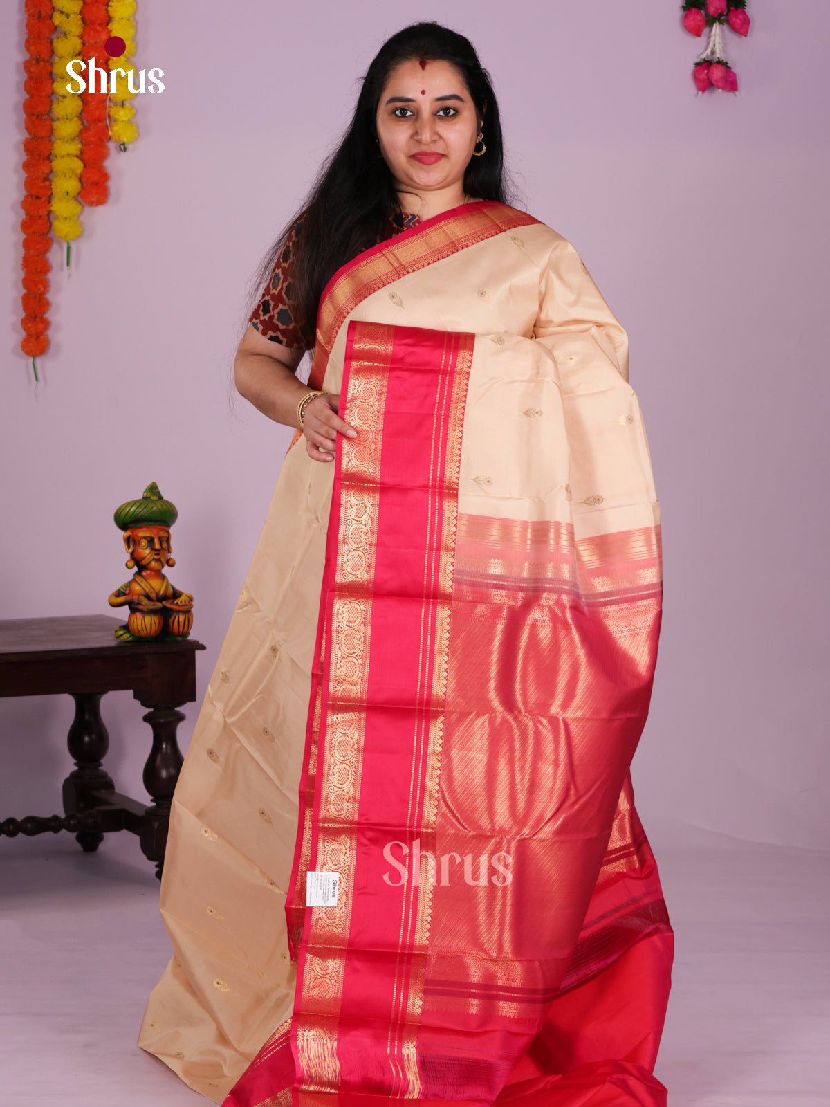 DIS23743 - Kanchipuram silk (HR) Saree - Shop on Shrus.com