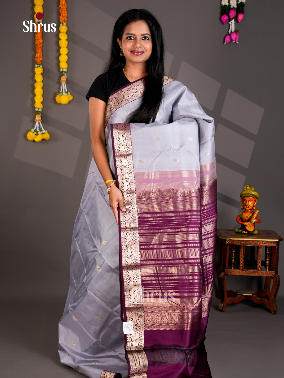 DIS23744 - Kanchipuram silk (HR) Saree - Shop on Shrus.com