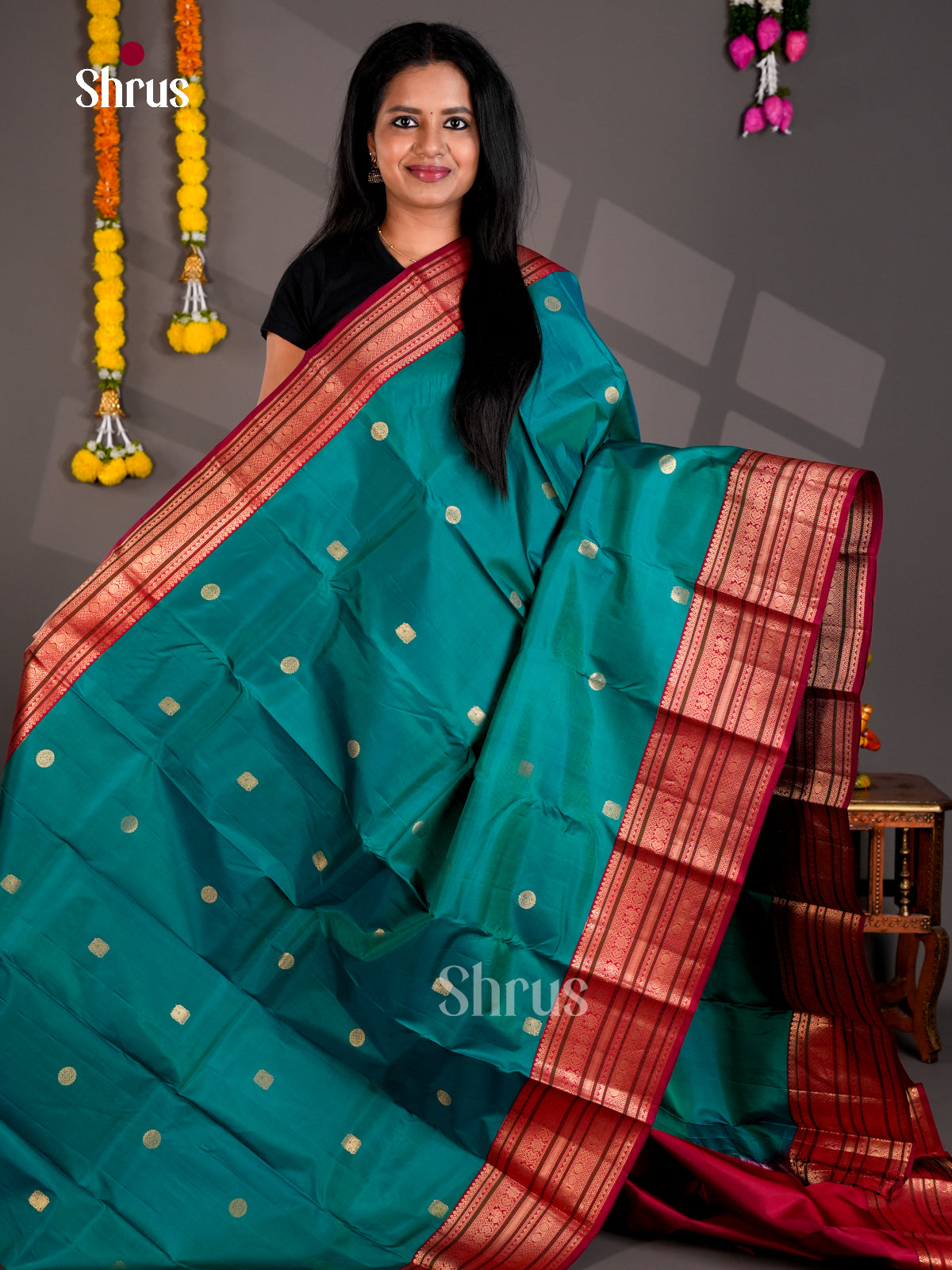DIS23764 - Kanchipuram silk (HR) Saree - Shop on Shrus.com