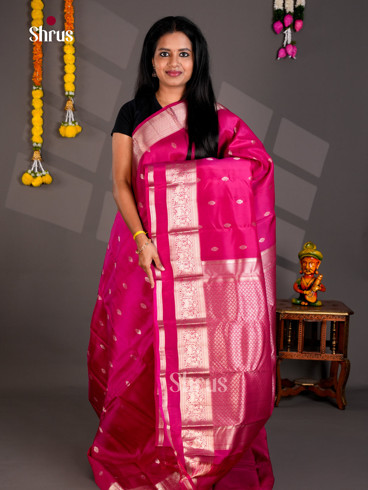 DIS23778 - Kanchipuram silk (HR) Saree - Shop on Shrus.com