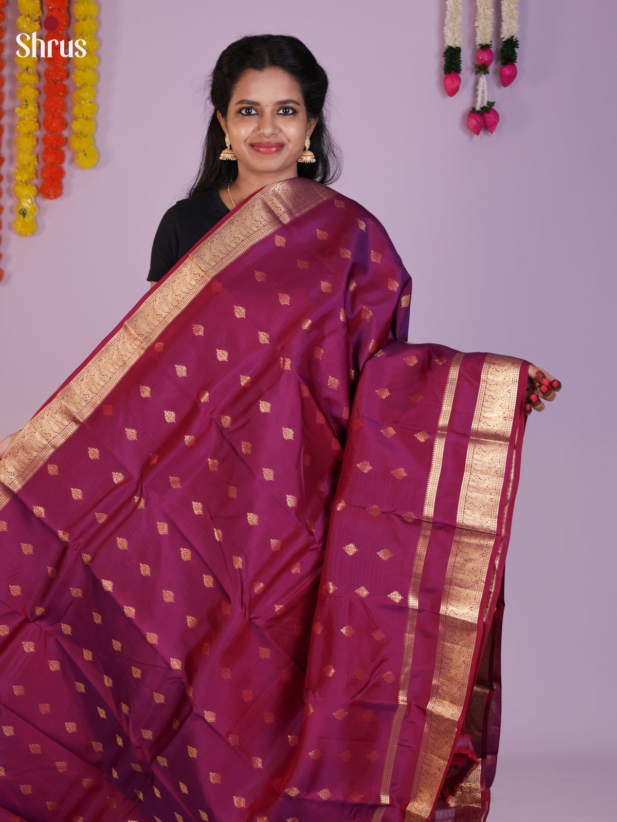 DIS23781 - Kanchipuram silk (HR) Saree - Shop on Shrus.com