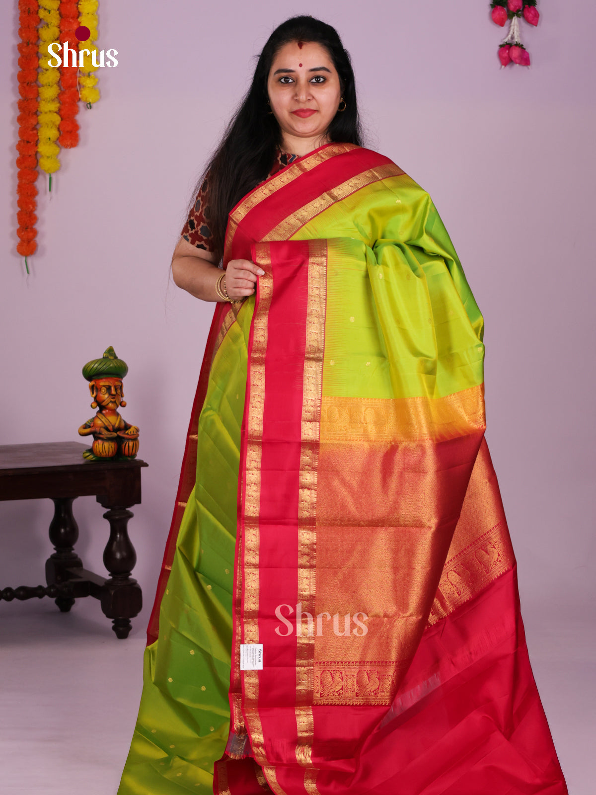 DIS23982 - Kanchipuram silk (HR) Saree - Shop on Shrus.com