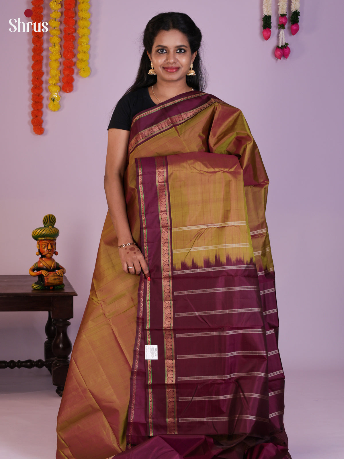 DIS23996 - Kanchipuram silk (HR) Saree - Shop on Shrus.com