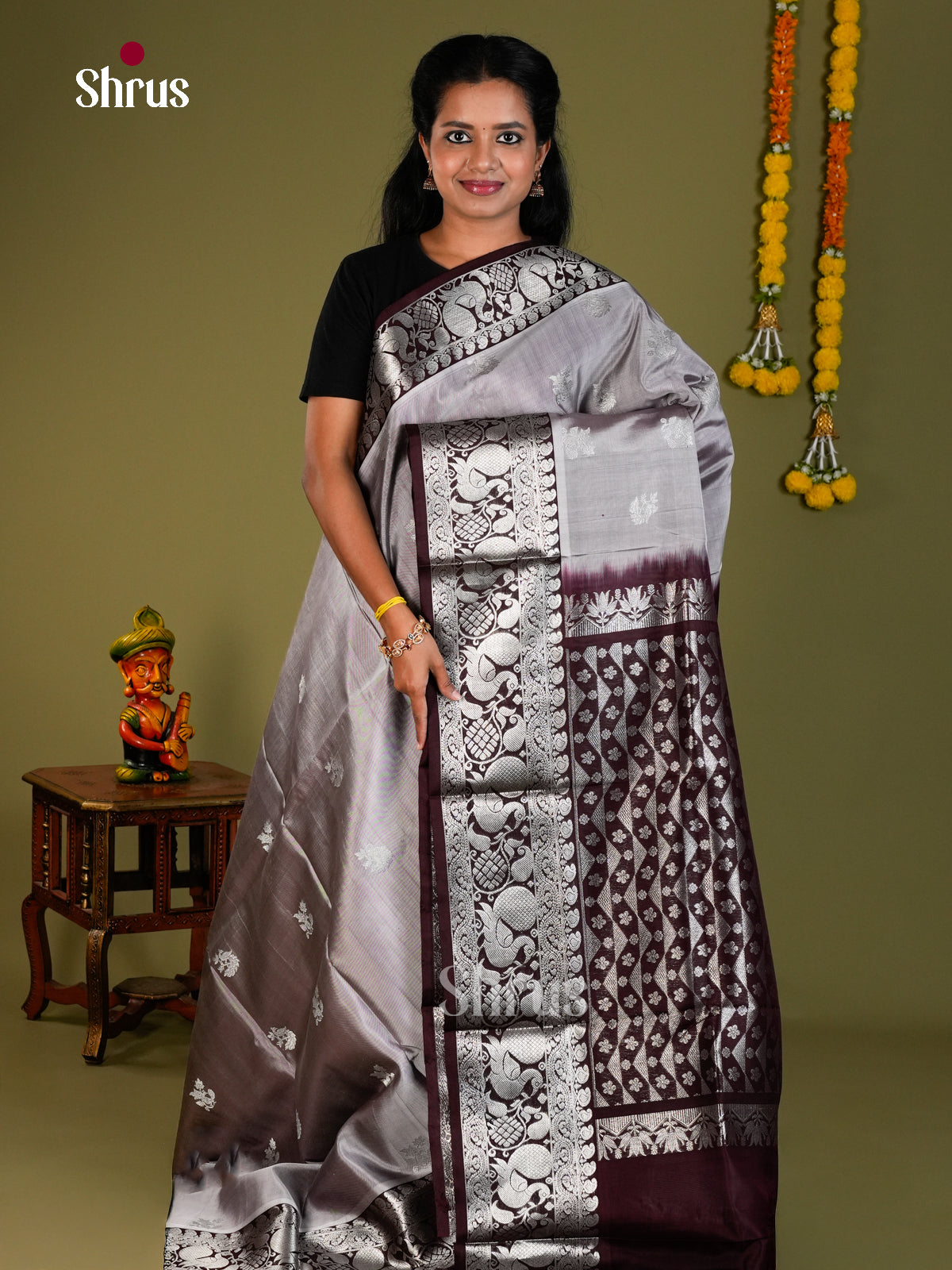DIS24323 - Venkatagiri silk Saree - Shop on Shrus.com