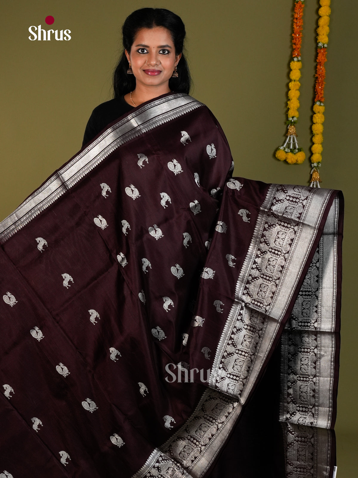 DIS24327 - Venkatagiri silk Saree - Shop on Shrus.com