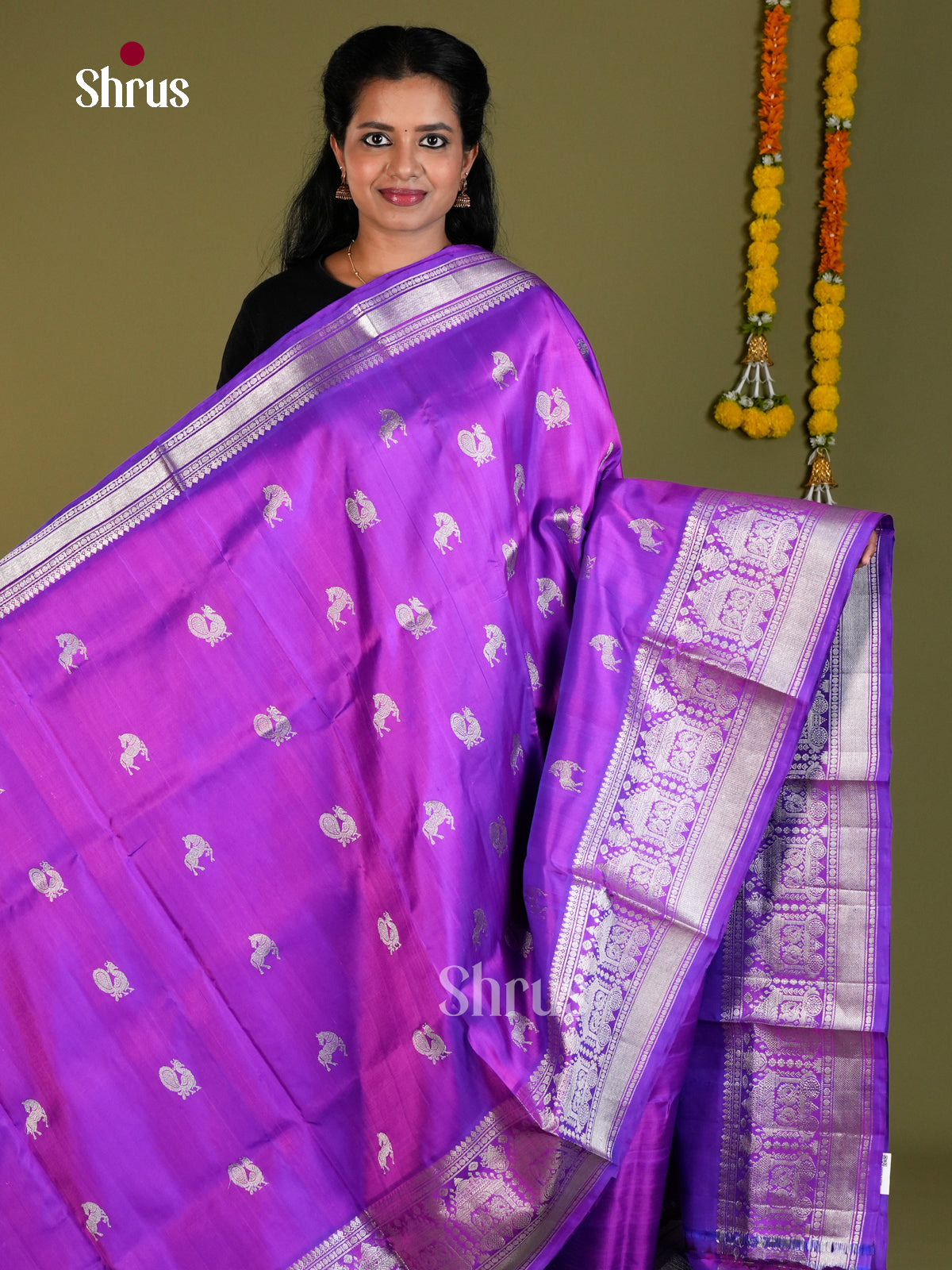 DIS24335 - Venkatagiri silk Saree - Shop on Shrus.com