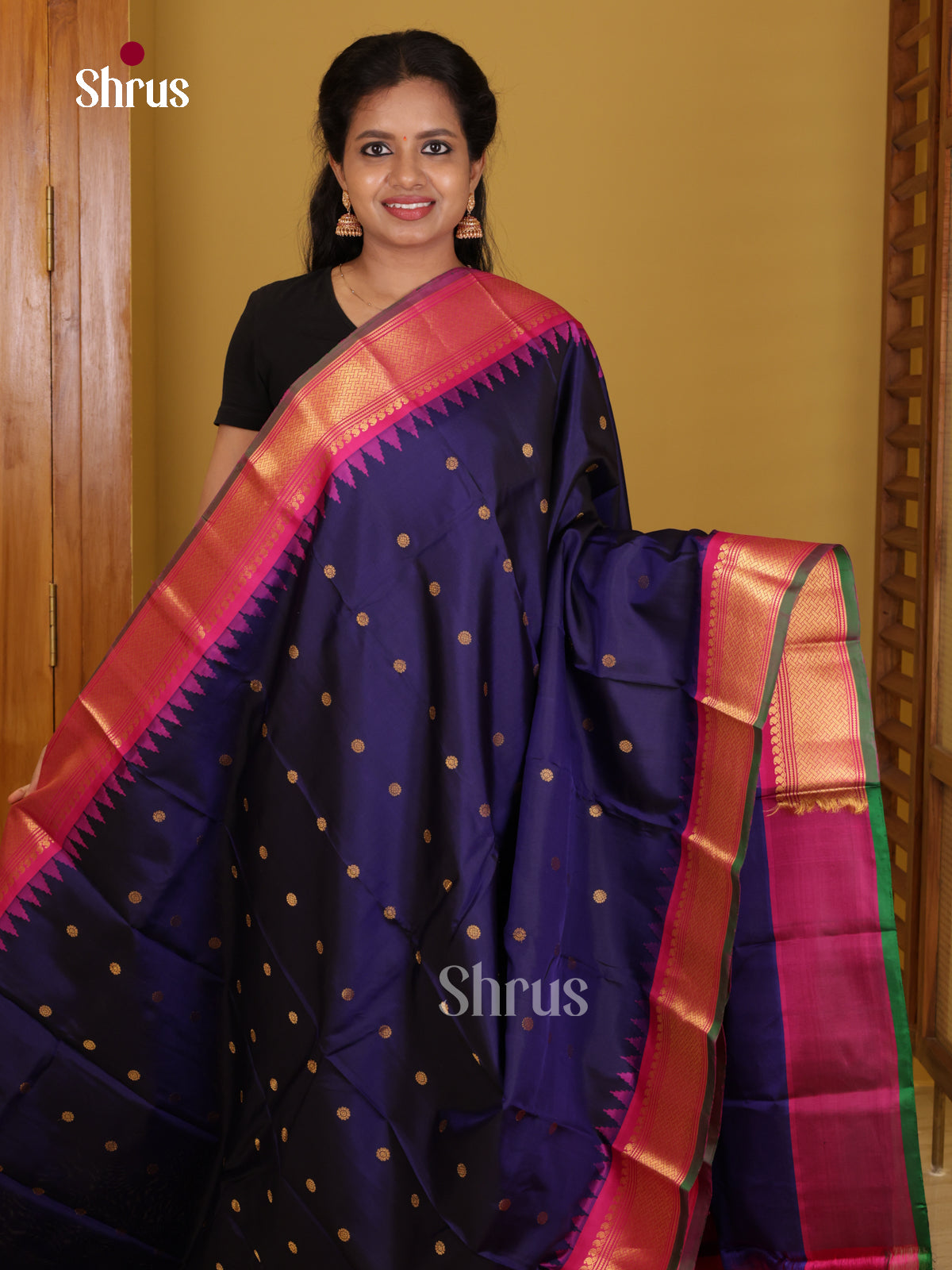 DIS24720 - Gadwal silk Saree - Shop on Shrus.com