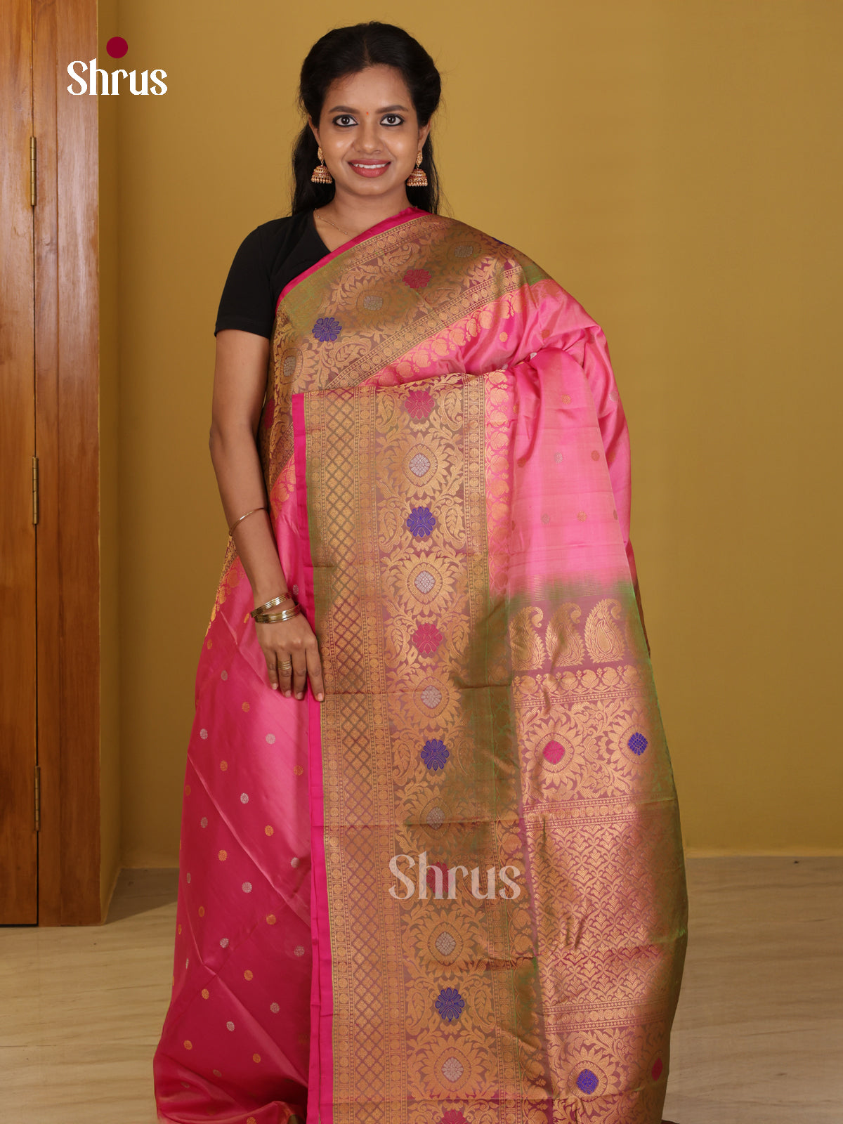 DIS24732 - Gadwal silk Saree