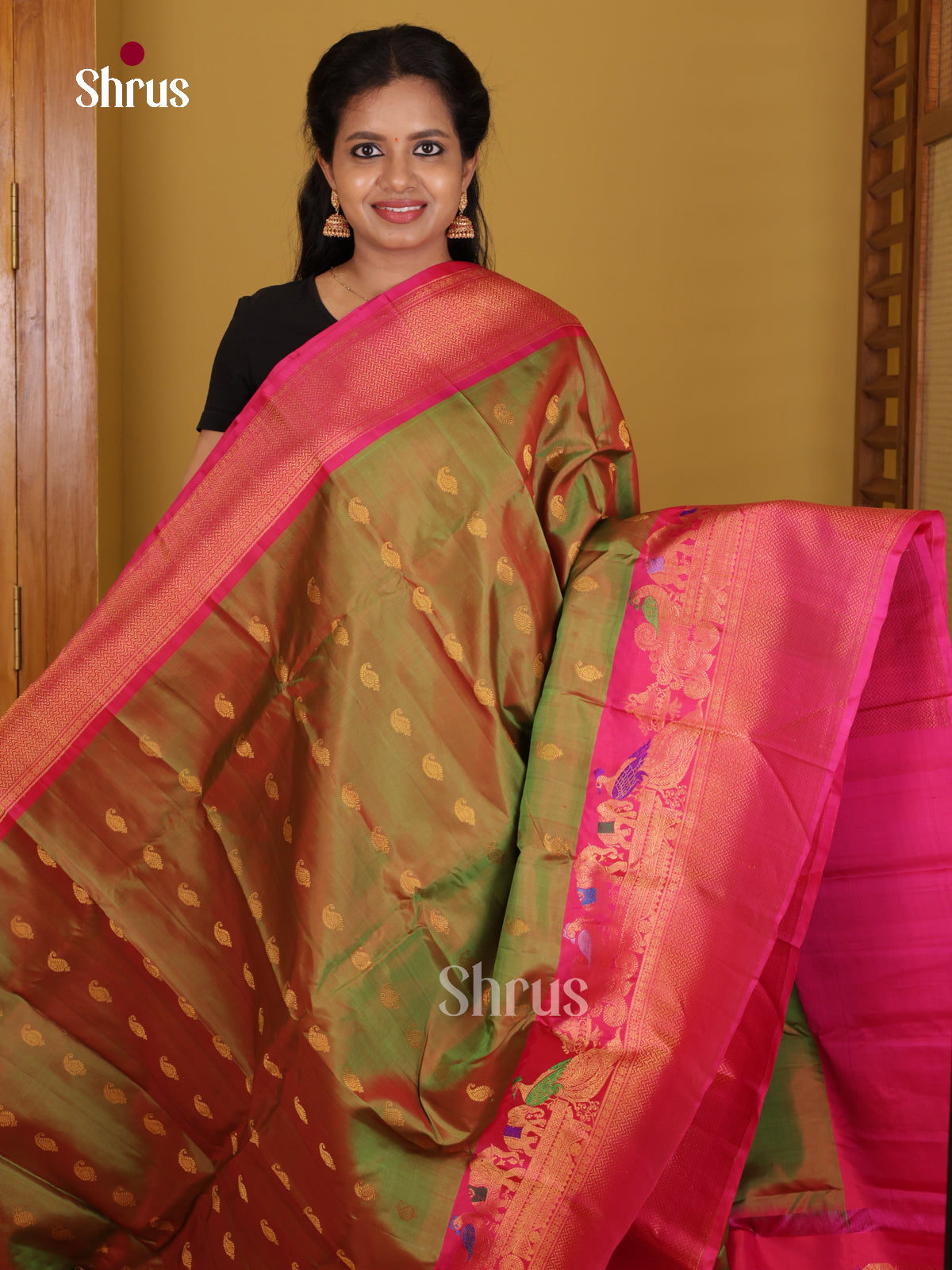 DIS24742 - Gadwal silk Saree