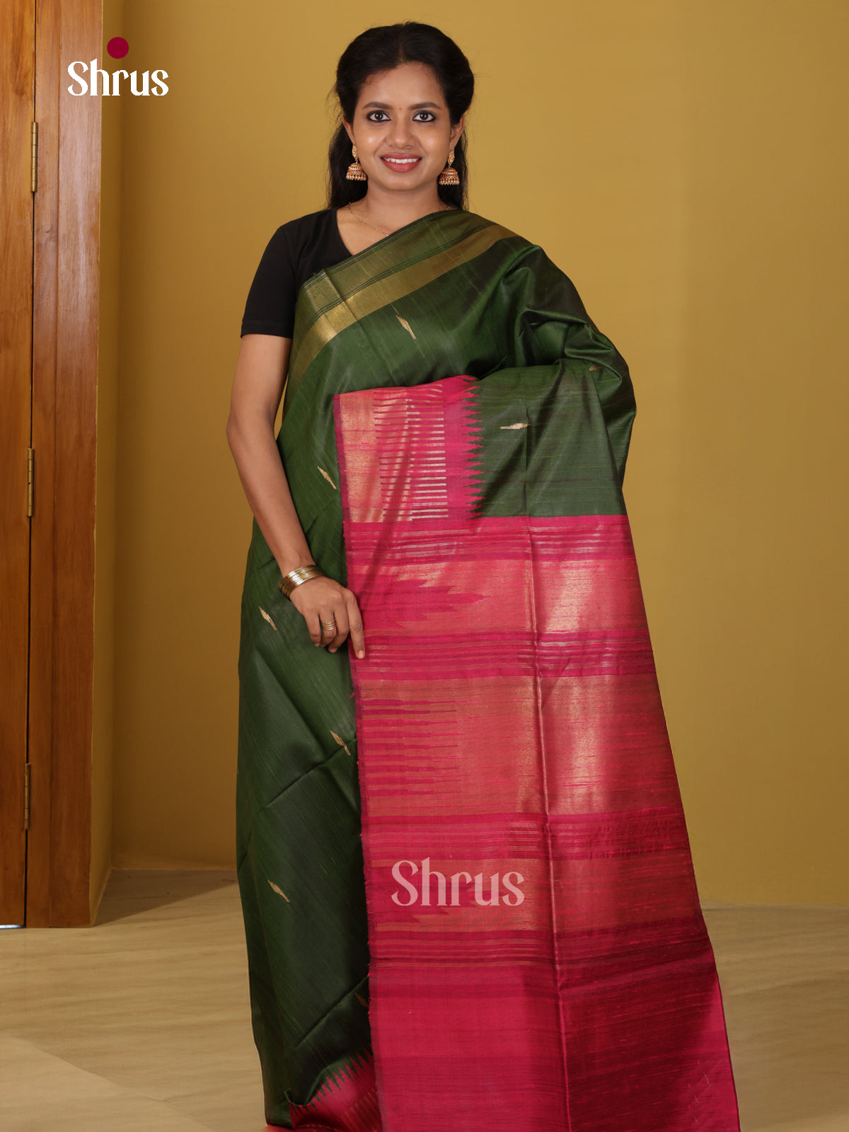 DIS24791 - Raw Silk Saree - Shop on Shrus.com