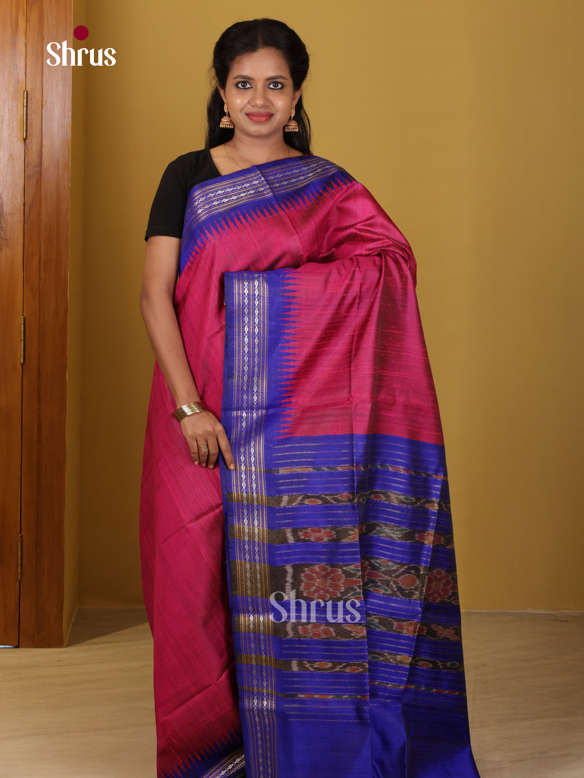 DIS24800 - Raw Silk Saree - Shop on Shrus.com