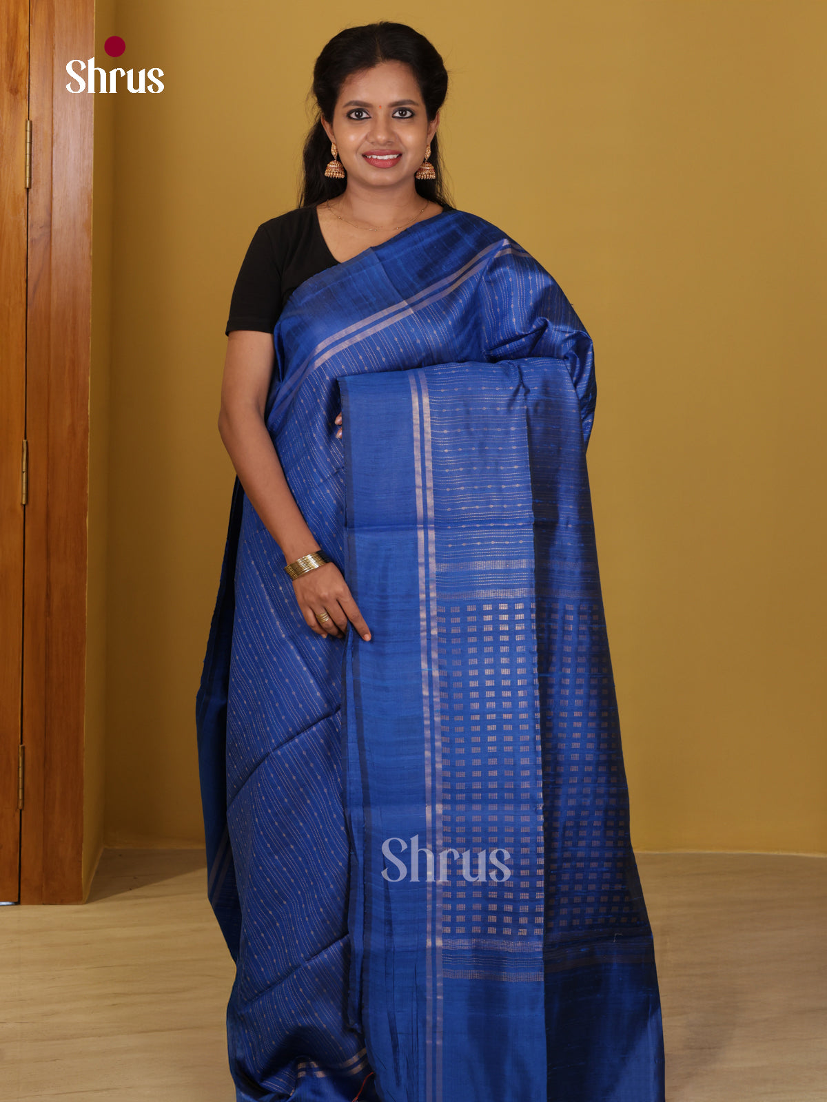 DIS24812 - Raw Silk Saree - Shop on Shrus.com