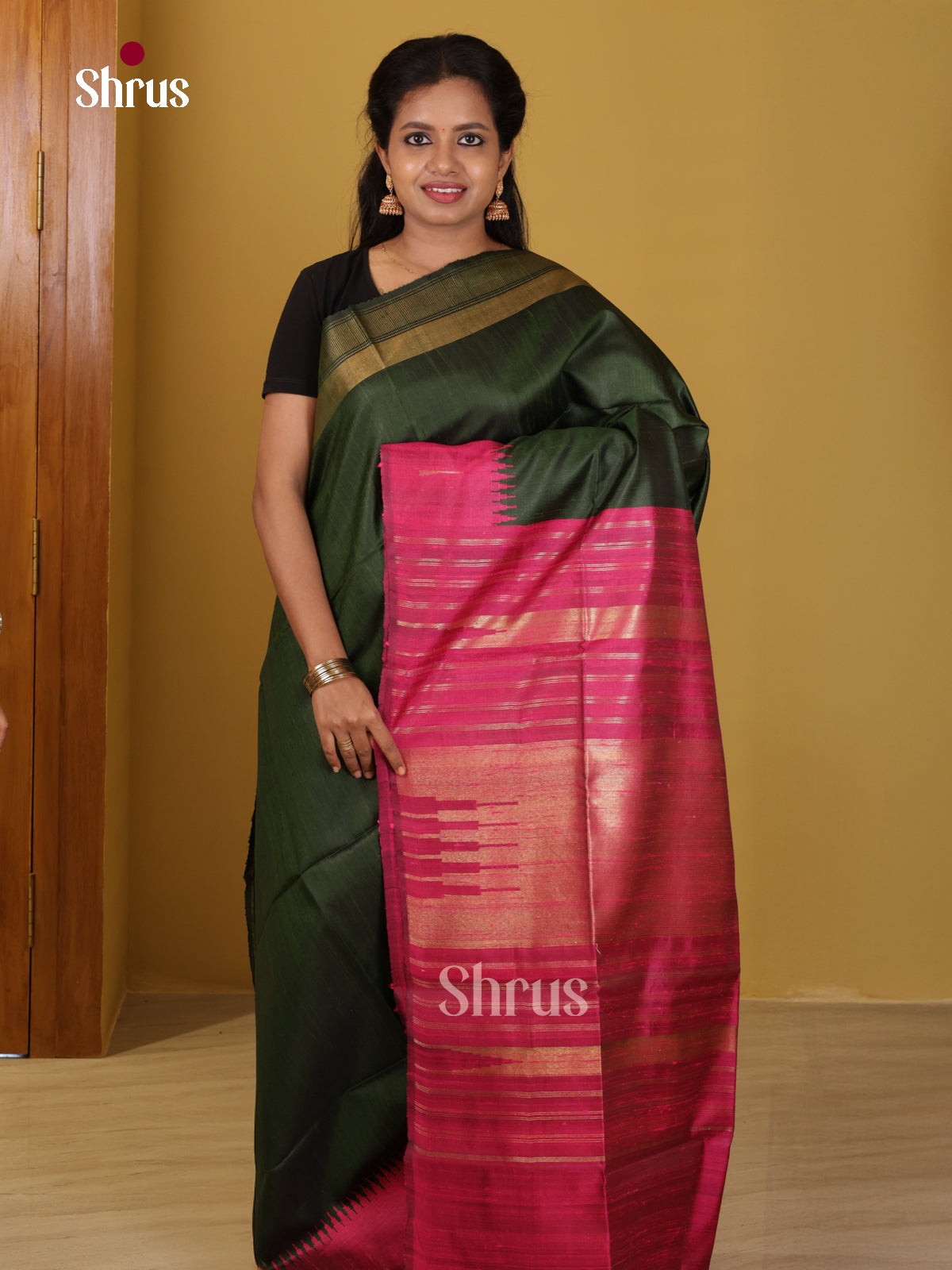 DIS24859 - Raw Silk Saree - Shop on Shrus.com