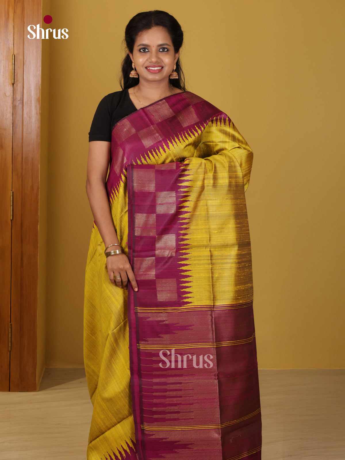 DIS24864 - Raw Silk Saree - Shop on Shrus.com
