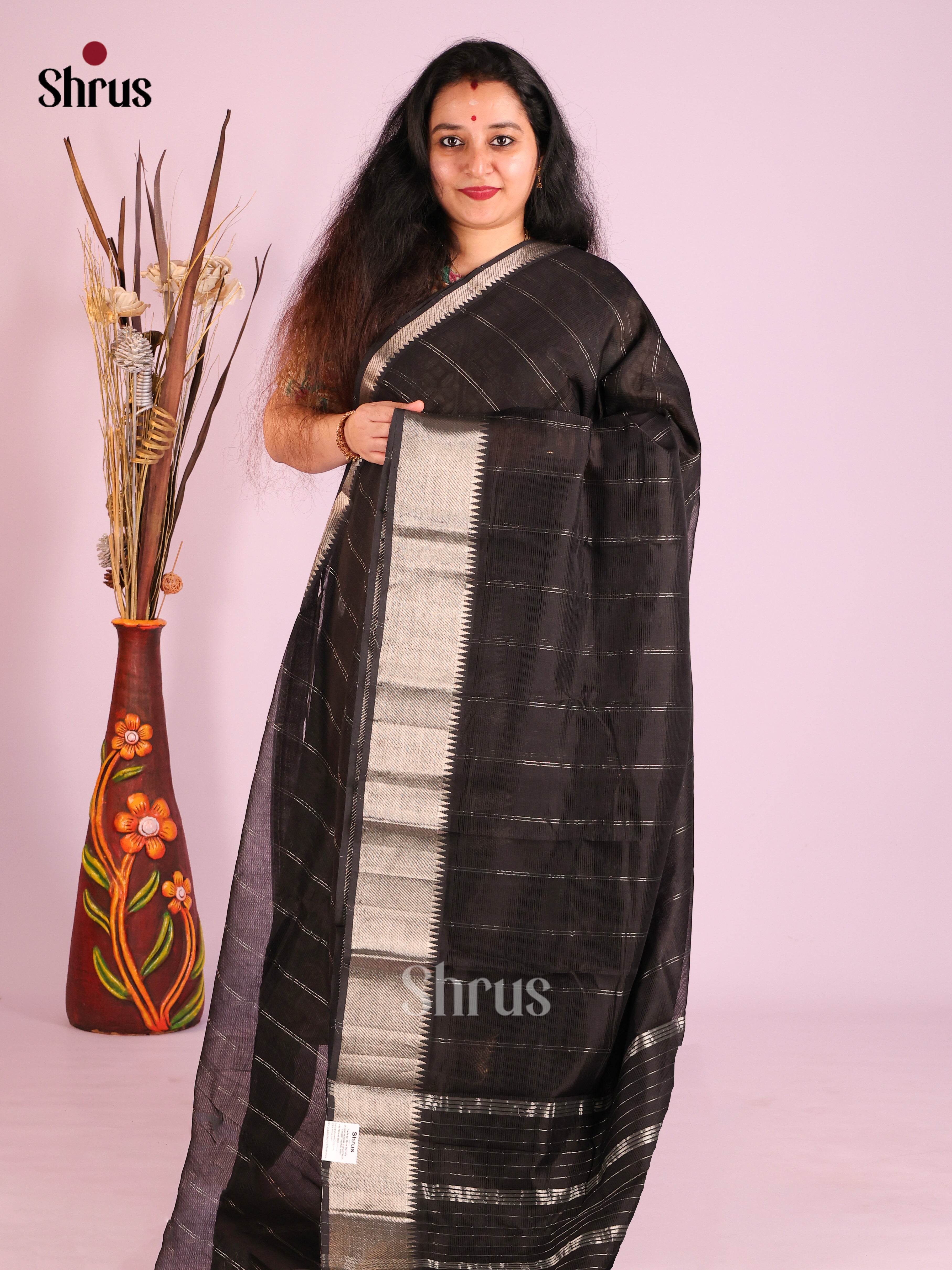 Black(Single Tone)- Mangalagiri silkcotton Saree - Shop on Shrus.com